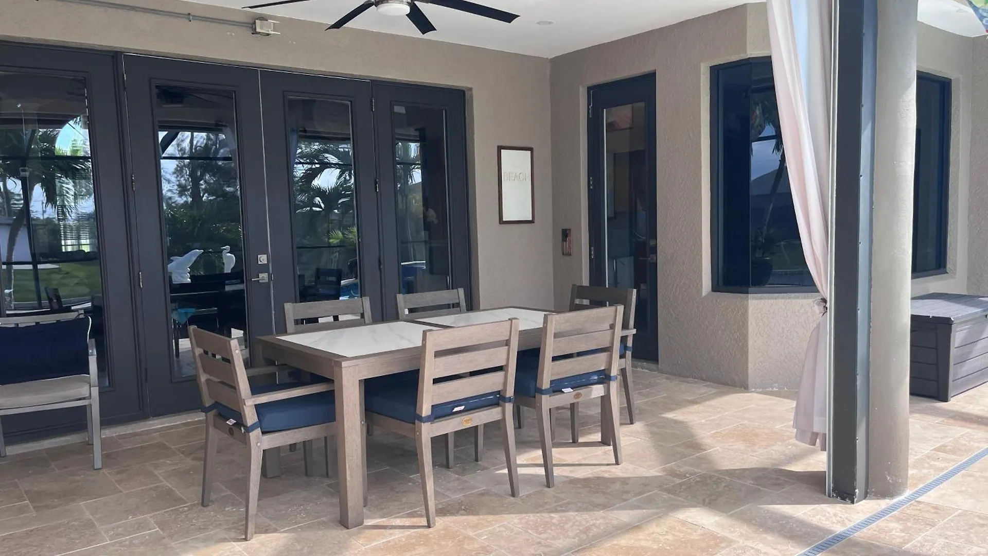 Harley Summer Villa