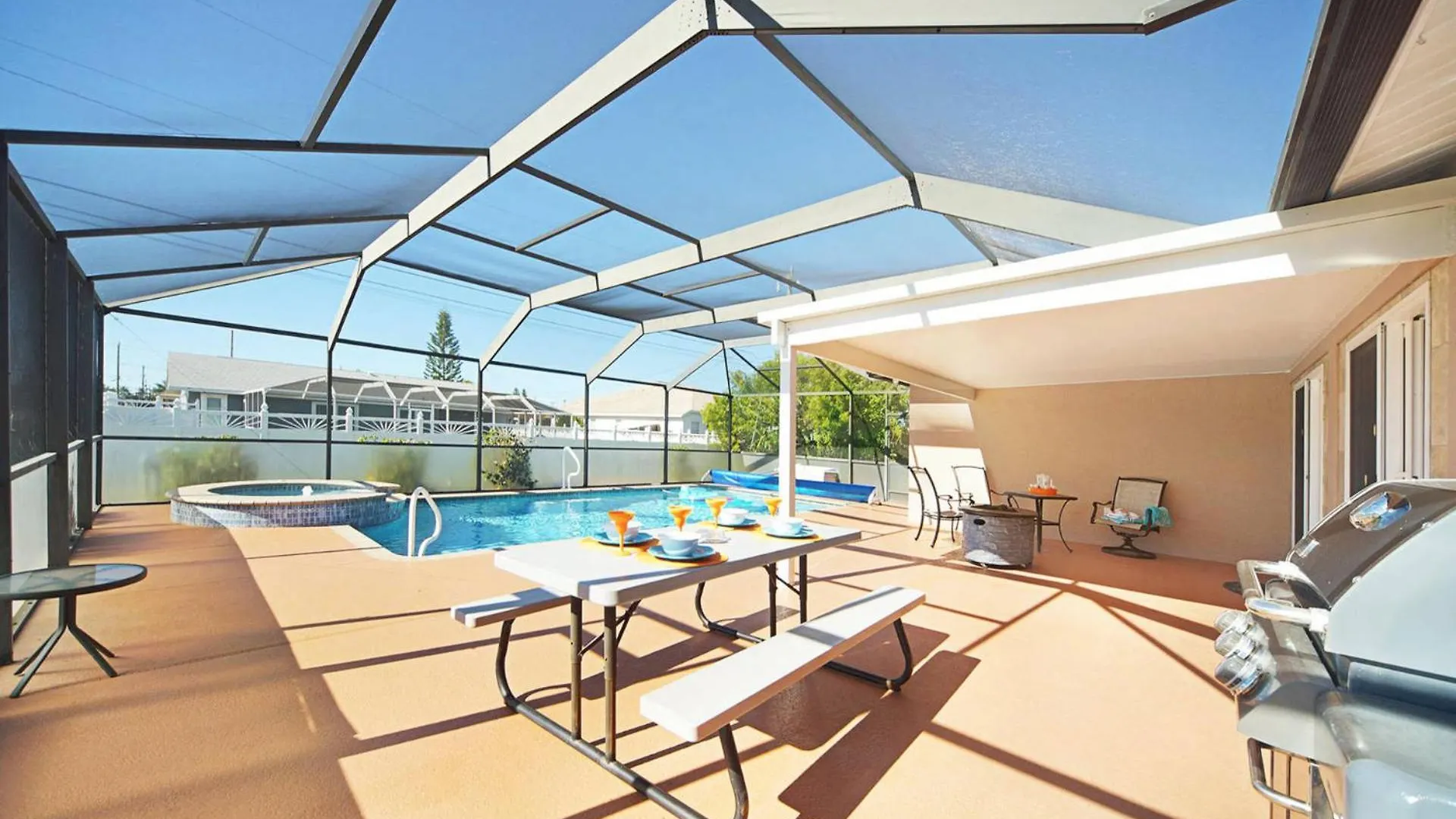 Remodeled Elec-heated Pool With Spa, Western Exposure & Bikes - Valerie *