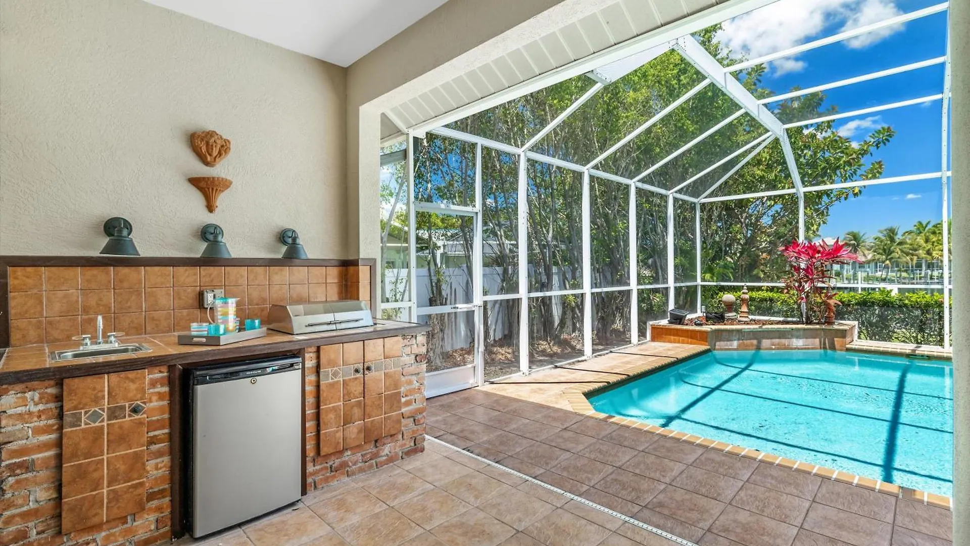 Gulf-access Electric-heated Pool With Boat Lift - Sienna Villa *