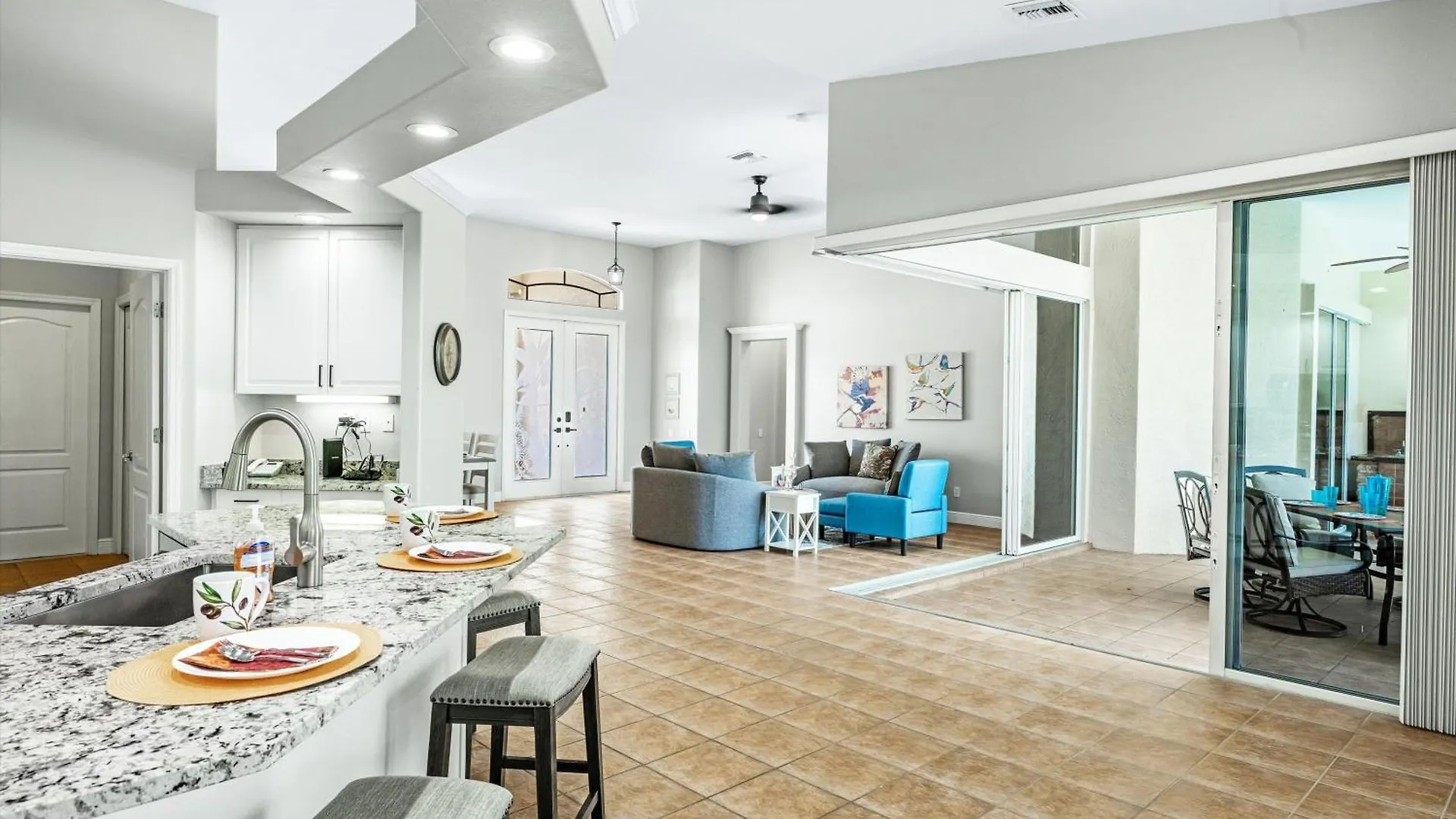 Gulf-access Electric-heated Pool With Boat Lift - Sienna Villa Cape Coral