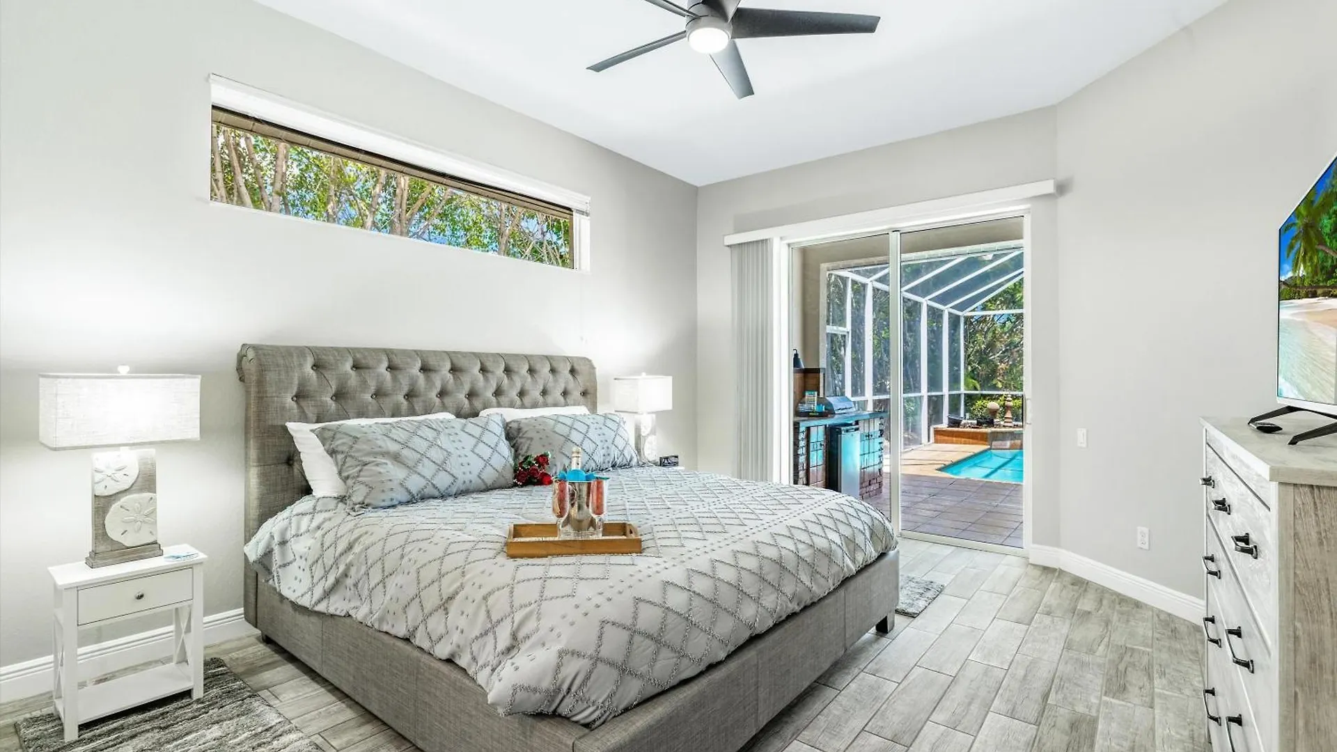Gulf-access Electric-heated Pool With Boat Lift - Sienna Villa