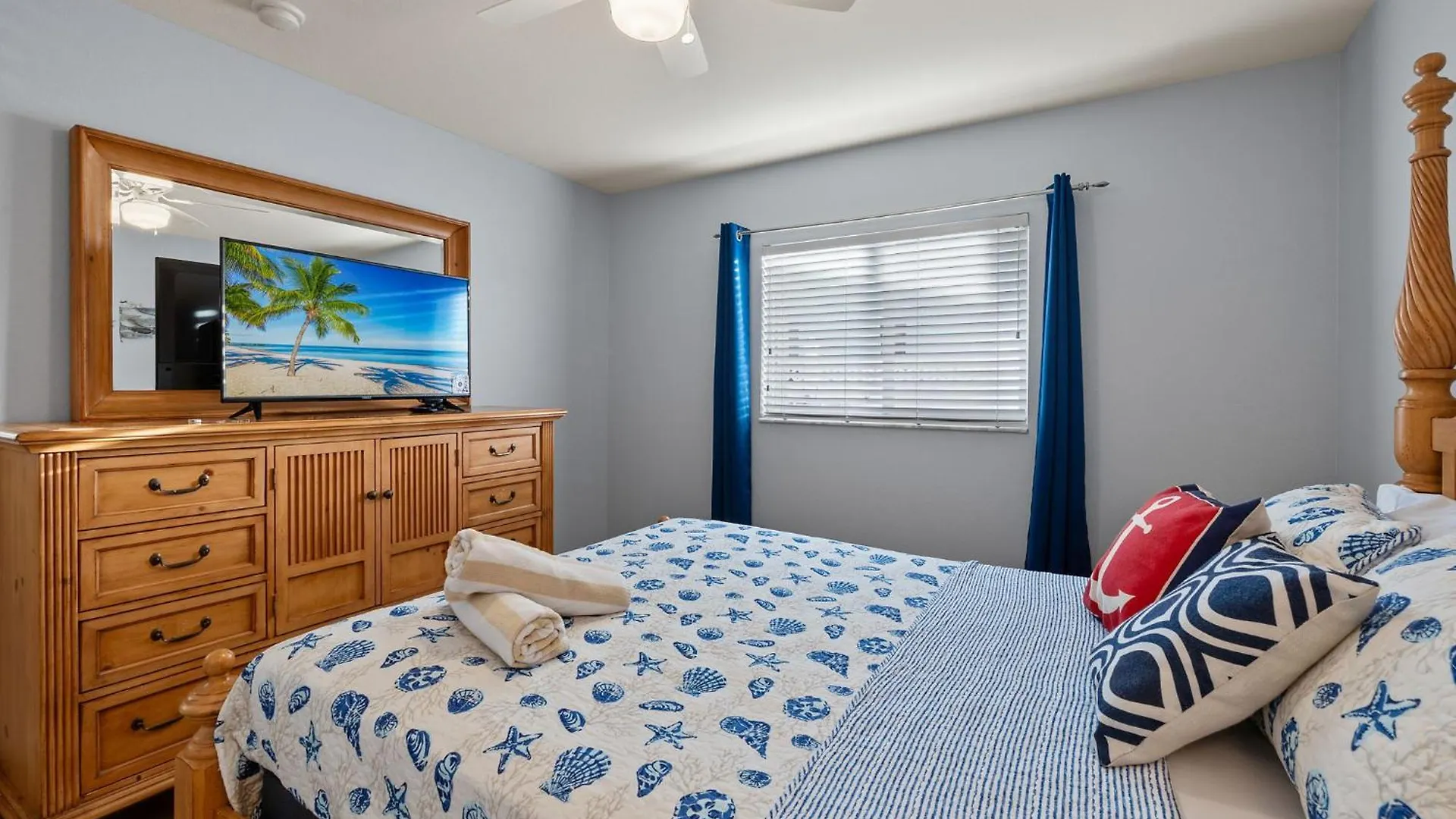 Spacious Family-friendly Electric-heated Pool With Bikes On Gulf Access Canal - Nathalia *
