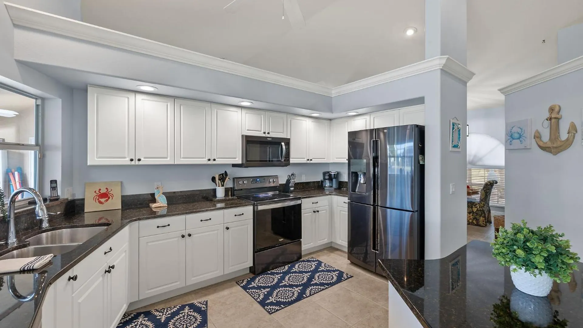 Spacious Family-friendly Electric-heated Pool With Bikes On Gulf Access Canal - Nathalia Villa Cape Coral