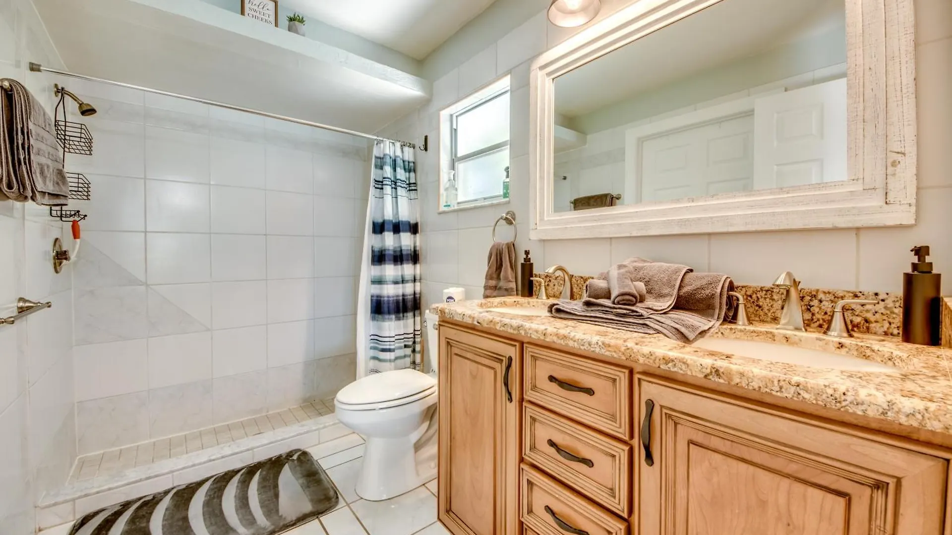 Family-friendly Electric-heated Pool On Freshwater Canal With Bikes! - Paige Villa *