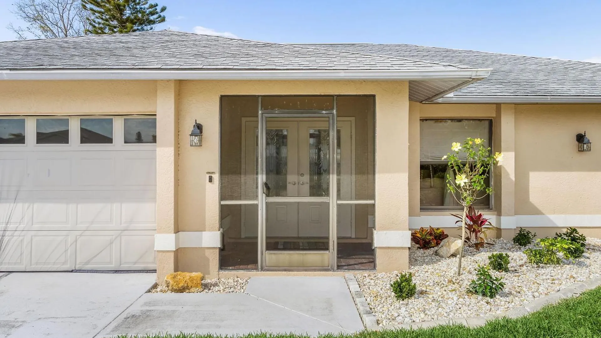 Villa Family-friendly Salt Water Electric-heated Pool With Gulf Access - Mahana *