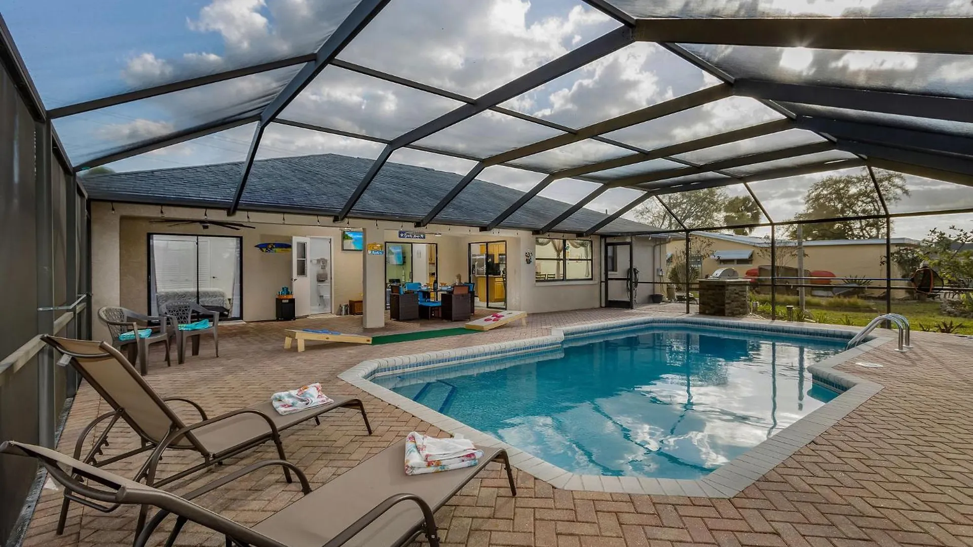 Villa Family-friendly Salt Water Electric-heated Pool With Gulf Access - Mahana *