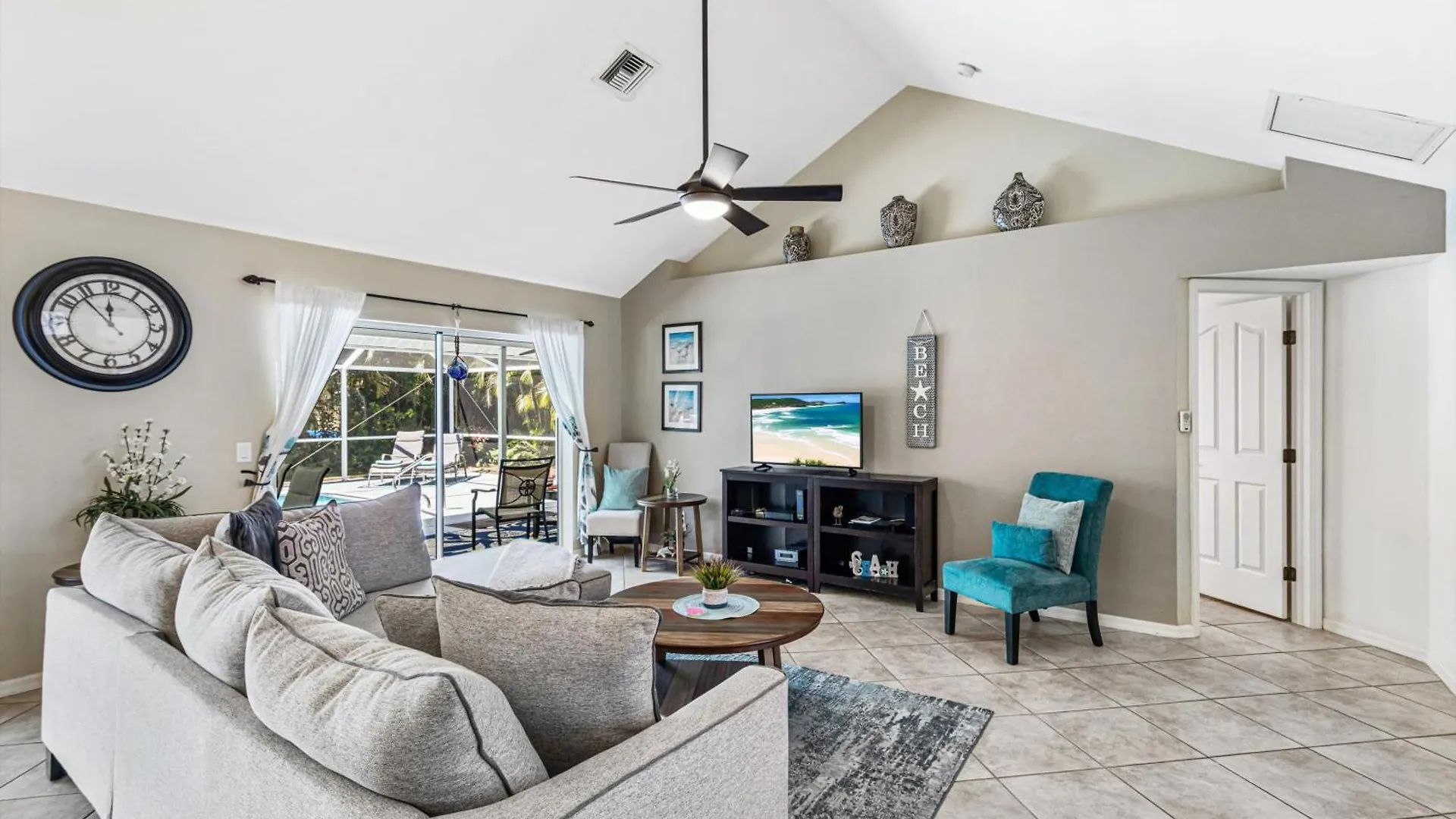 Modern Family-friendly Electric & Solar-heated Pool - Mimsey