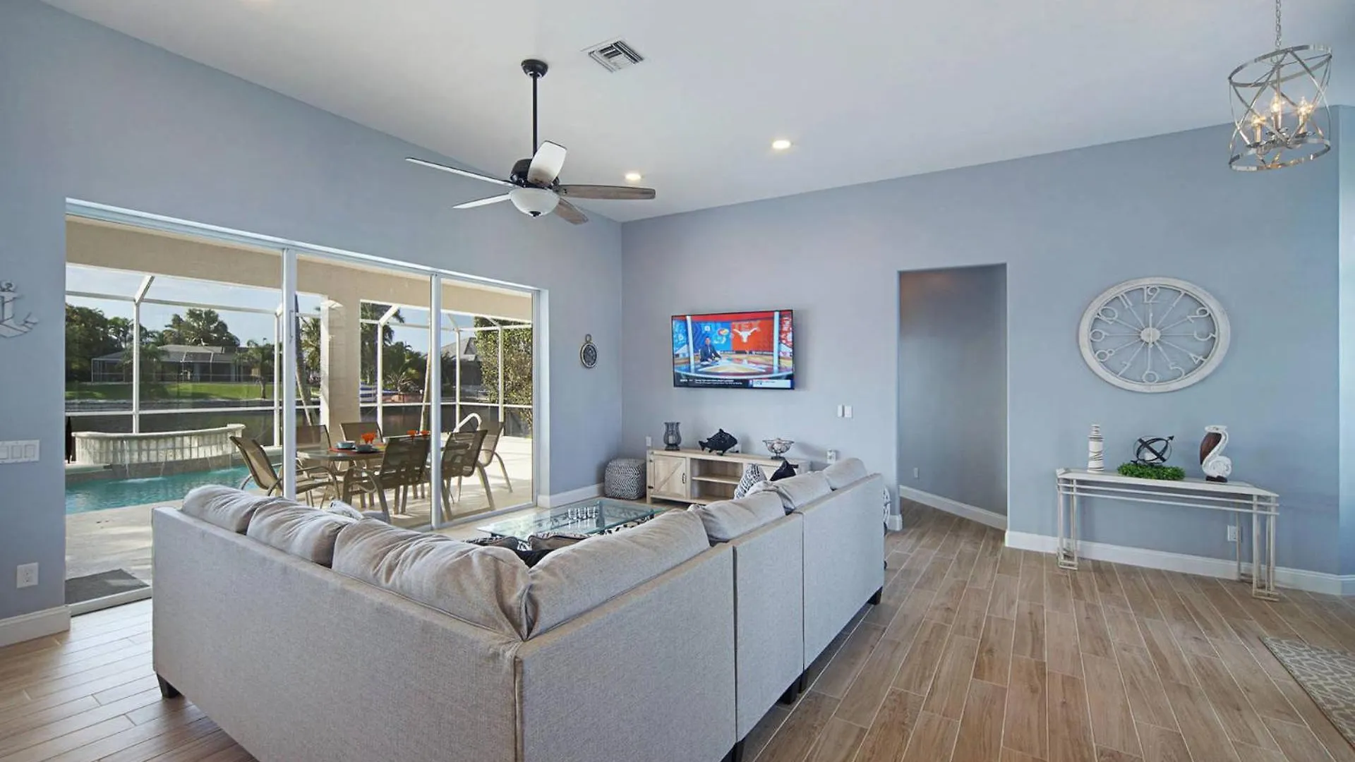 Remodeled Electric-heated Pool On Gulf-access Canal With Bikes - Liza Villa *