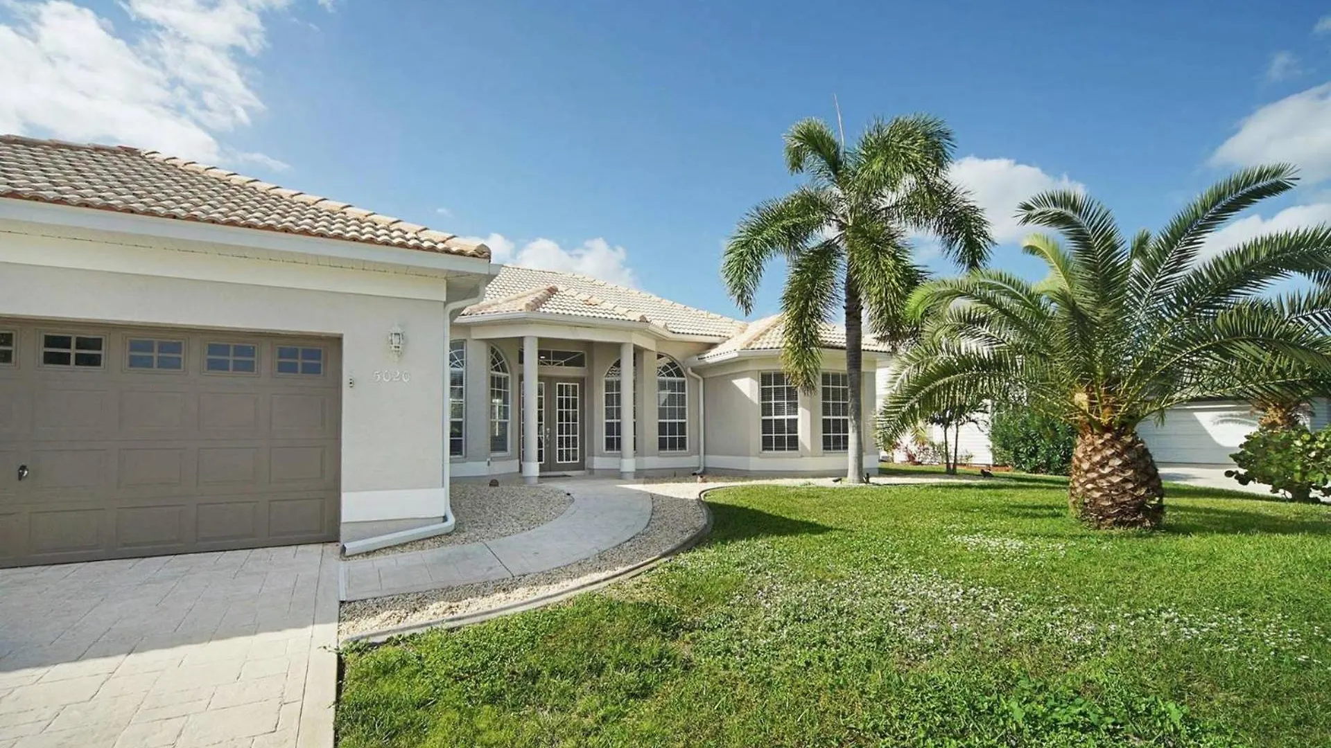 Villa Remodeled Electric-heated Pool On Gulf-access Canal With Bikes - Liza