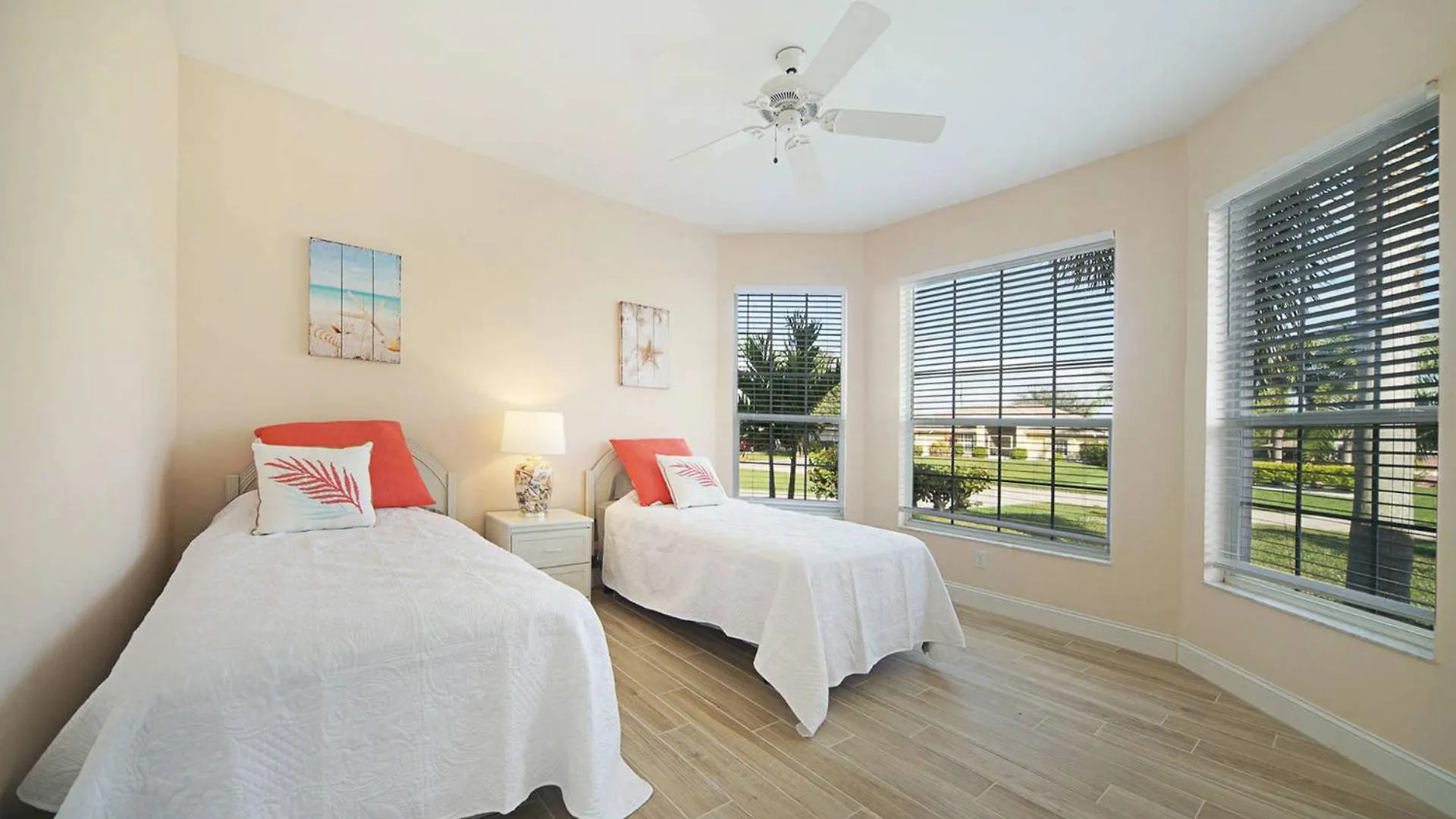 Remodeled Electric-heated Pool On Gulf-access Canal With Bikes - Liza