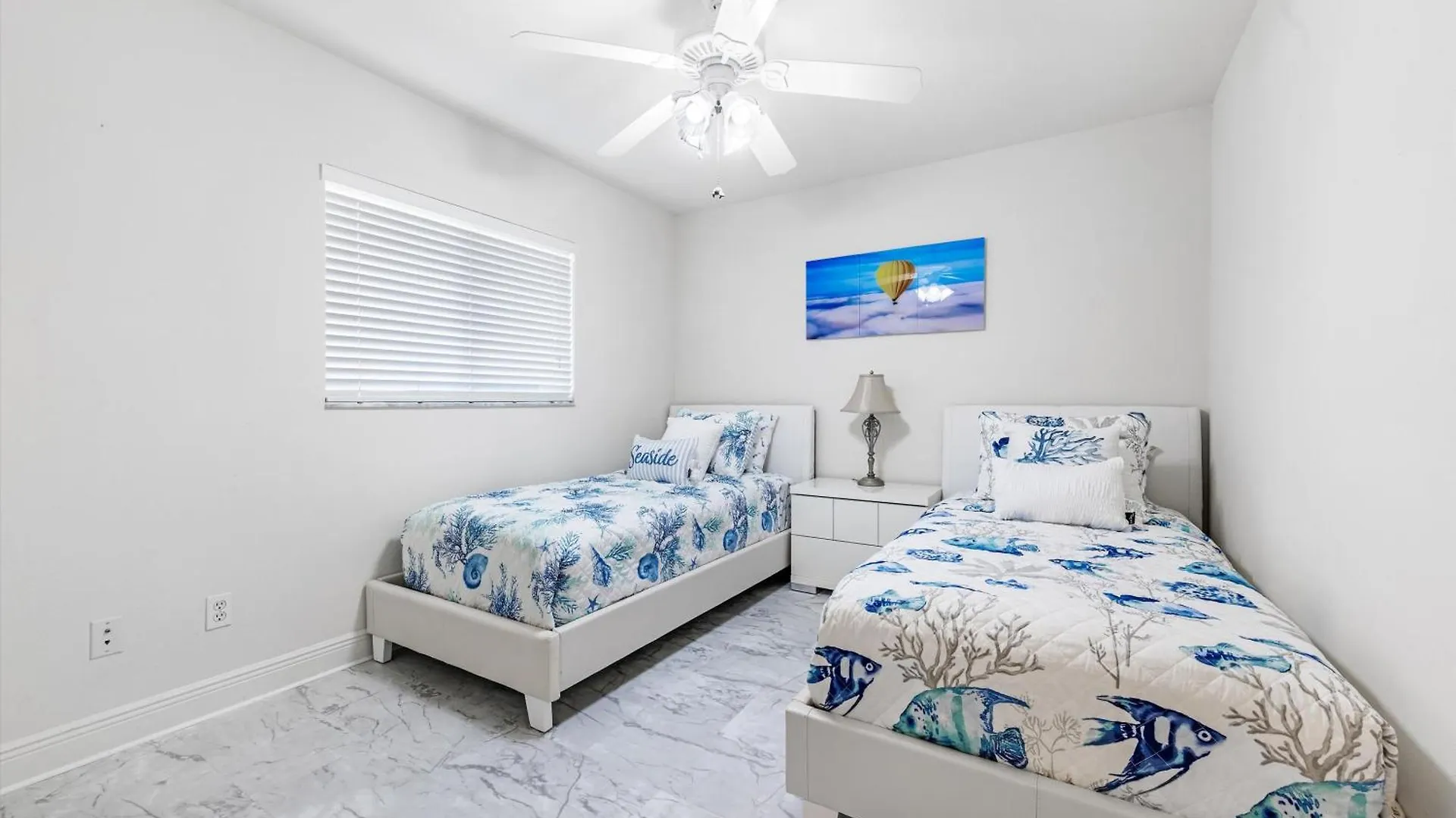 Villa Remodeled Saltwater Solar-heated Pool With Southern Exposure - Ivyle Cape Coral