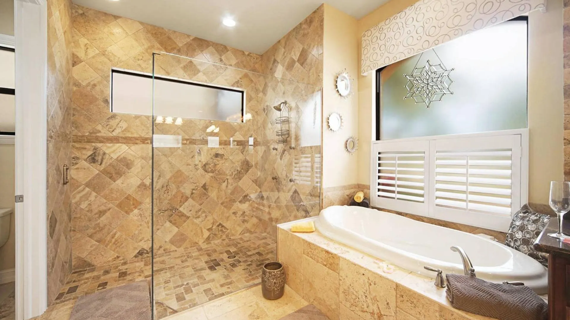 Stunning Gulf-access With Saltwater Heated Pool & - Francesca Cape Coral