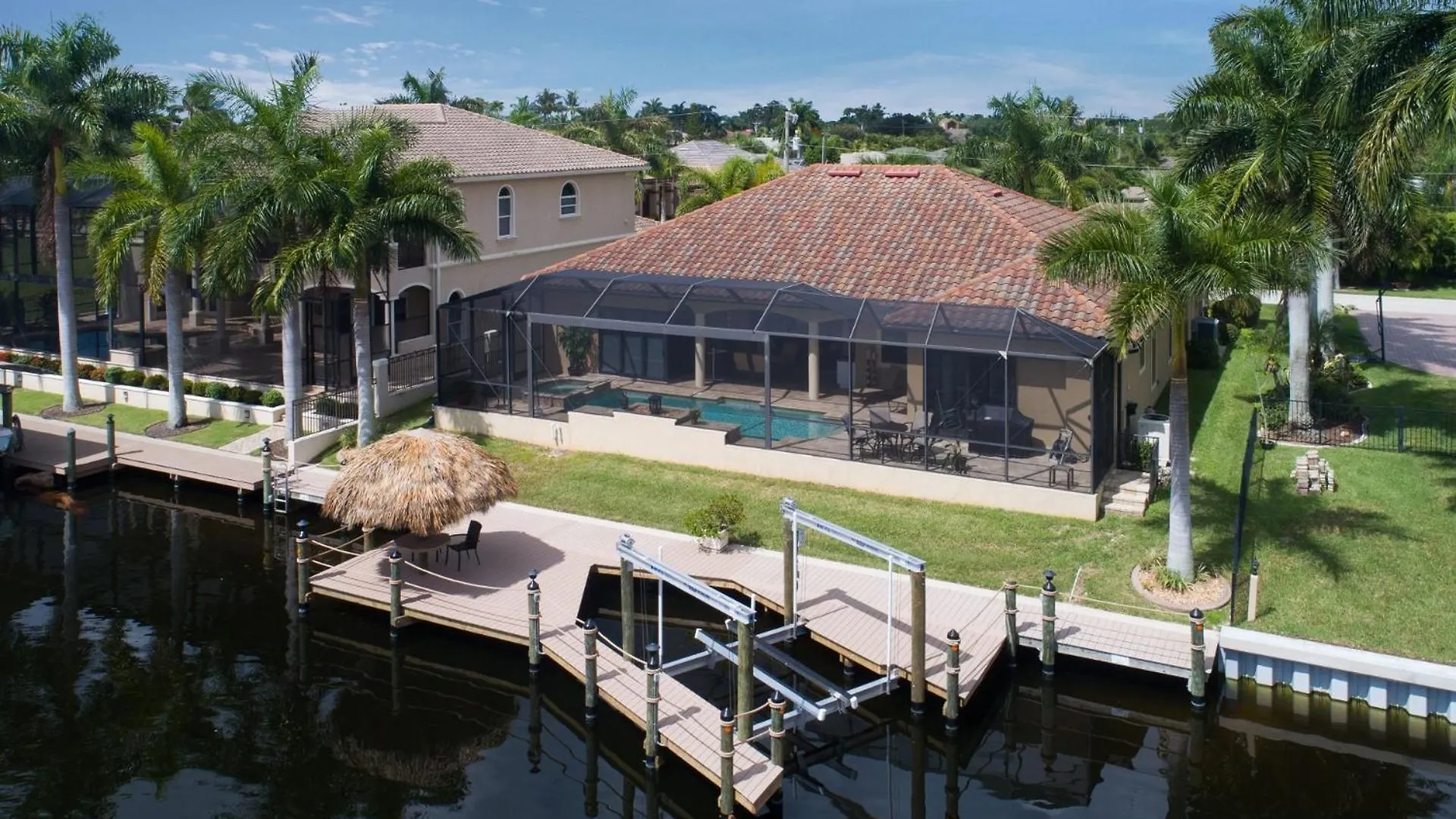Stunning Gulf-access With Saltwater Heated Pool & - Francesca Villa Cape Coral