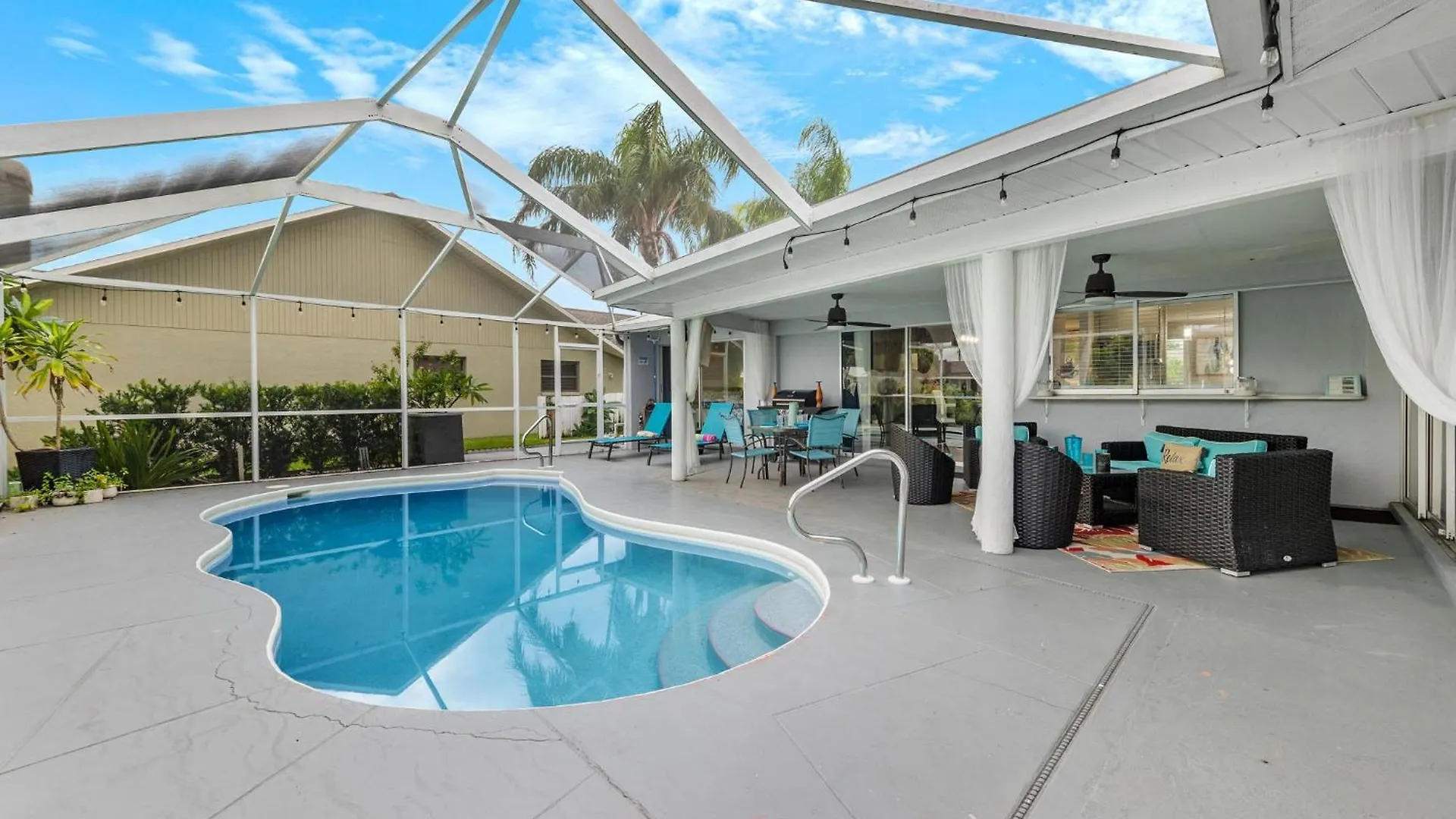 Renovated On Direct Gulf-access Canal With Electric-heated Pool - Geraldine Villa