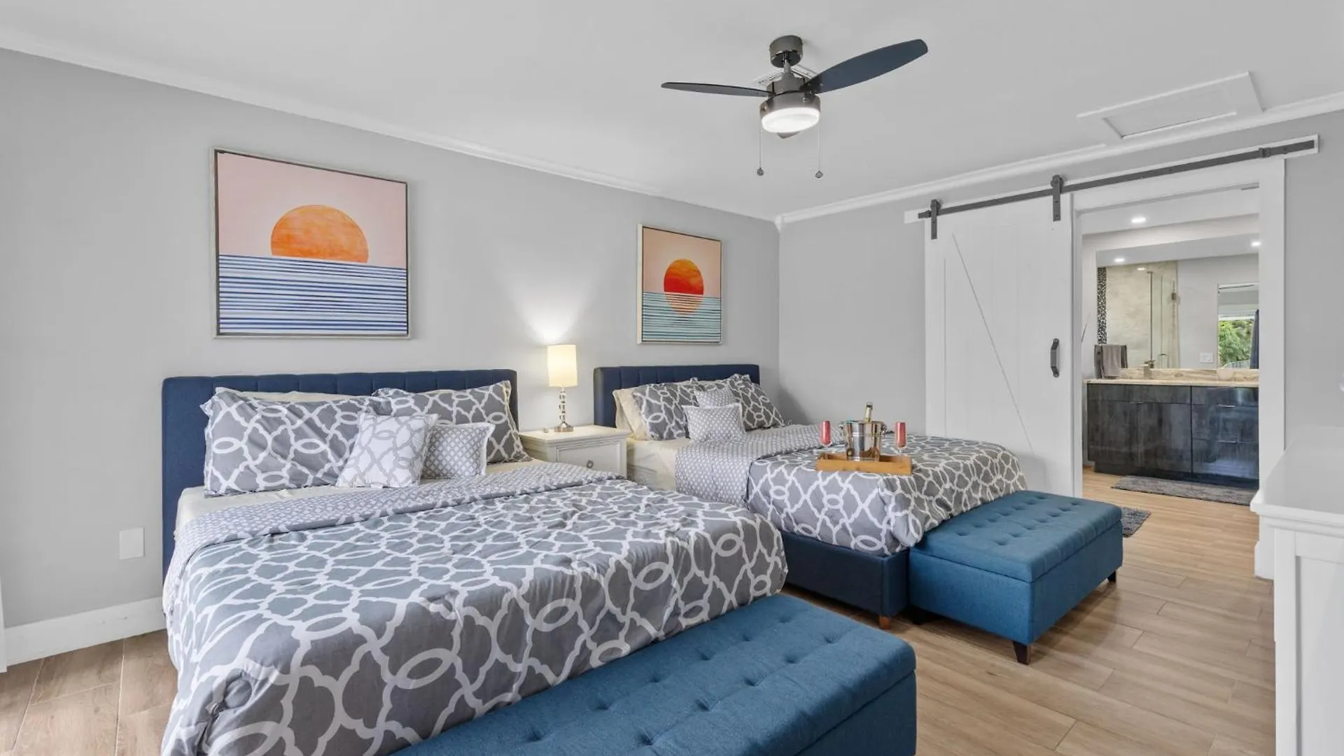 Villa Renovated On Direct Gulf-access Canal With Electric-heated Pool - Geraldine Cape Coral