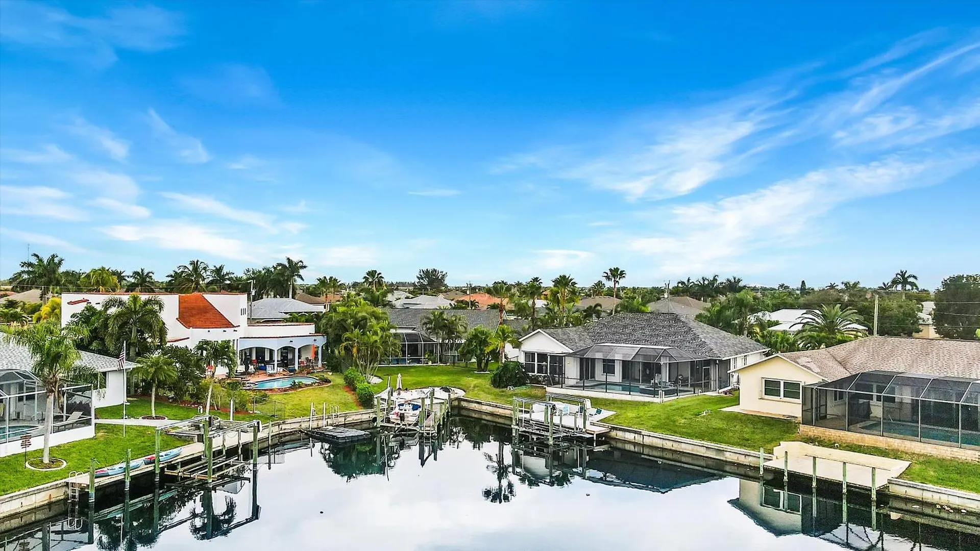 Spacious Gulf-access Heated-pool With & Boat Lift - Ashlyn Villa