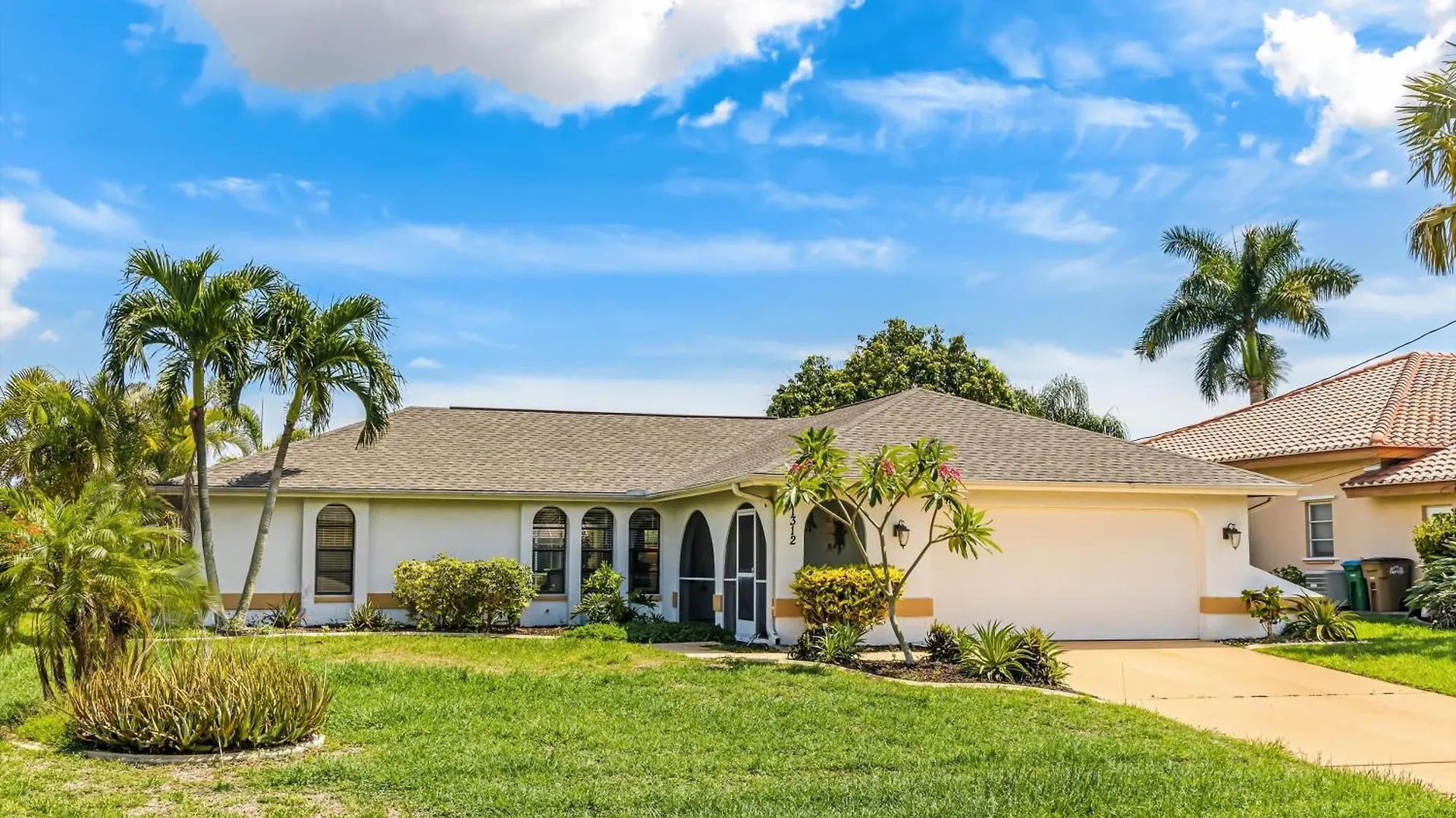 Remodeled Gulf-access Heated-pool With Southern Exposure - Aqua Sonne Oasis * Cape Coral