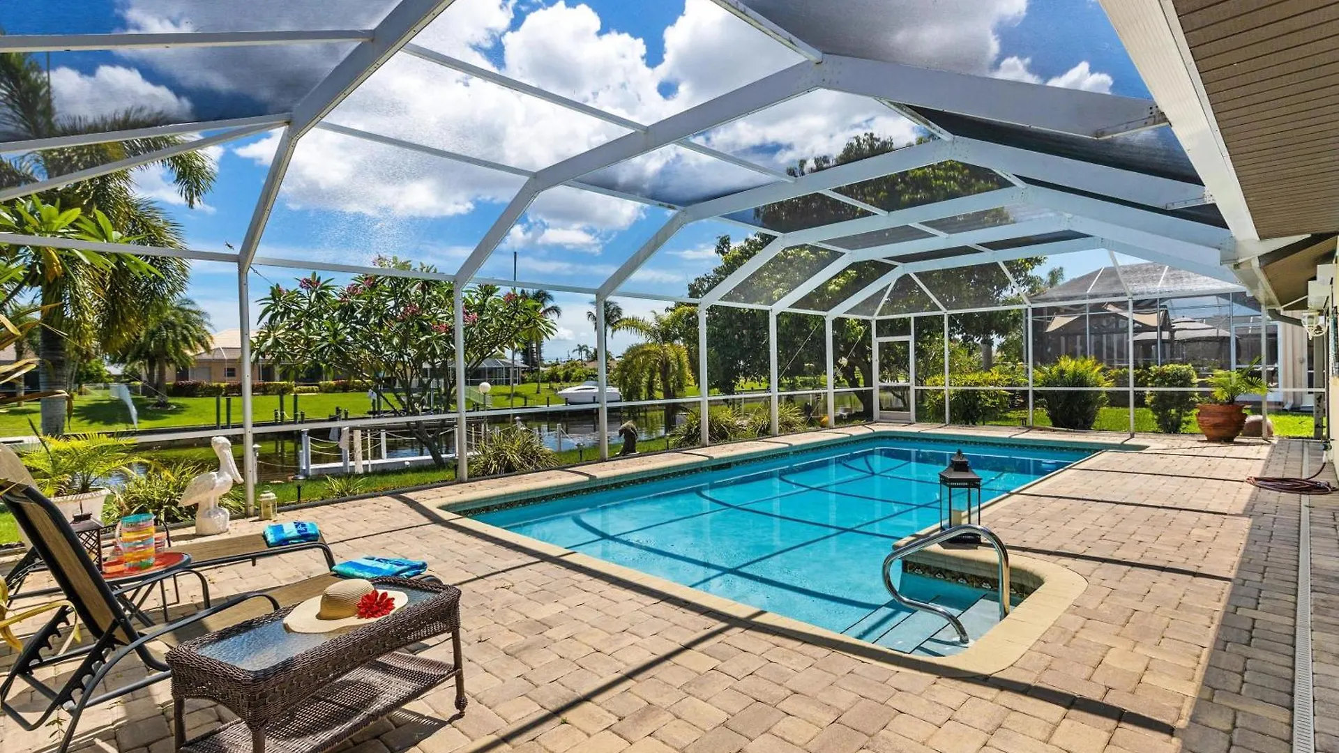 Remodeled Gulf-access Heated-pool With Southern Exposure - Aqua Sonne Oasis Villa Cape Coral