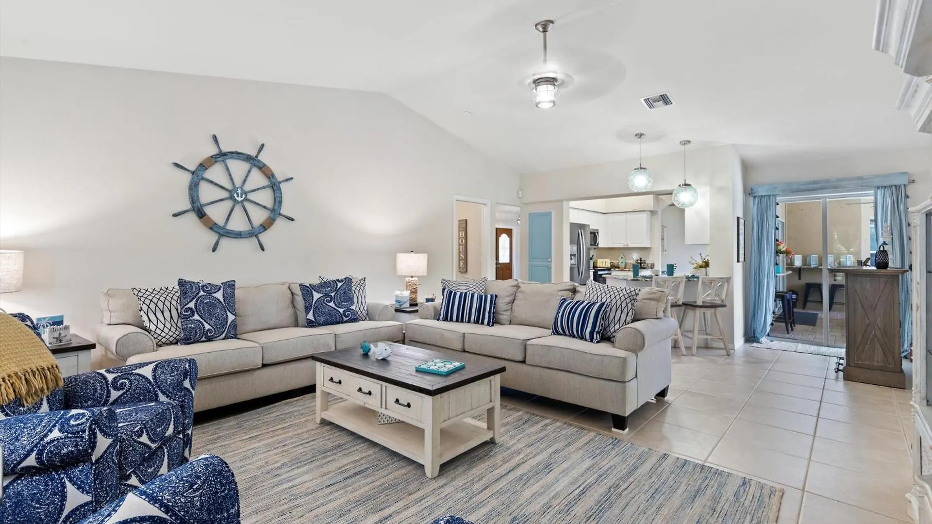 Villa Fenced Modern With Electric-heated Pool - Great For Families! - Avery