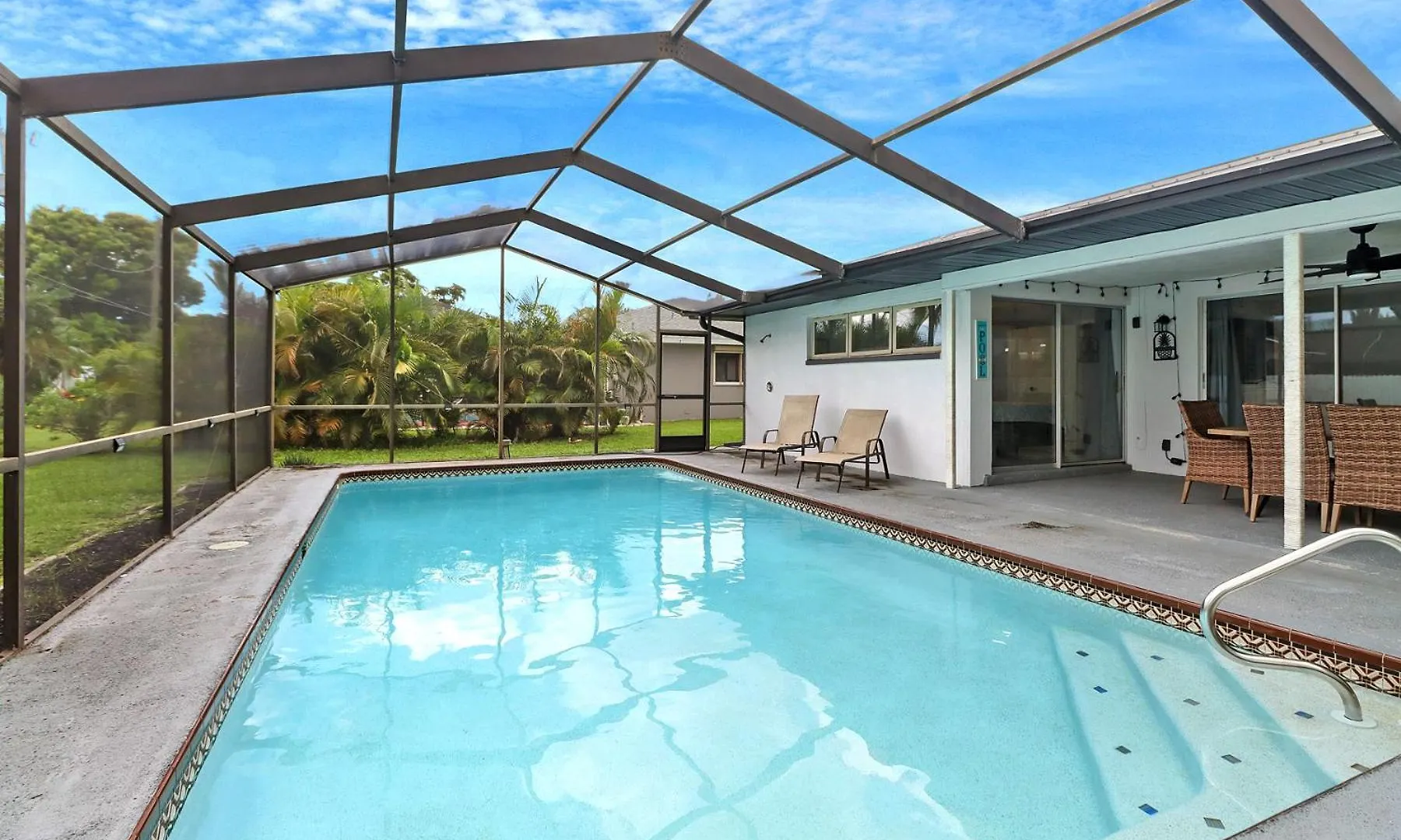 Holiday home Palm Tree Oasis-3 Bedroom With Private Pool, Dog Friendly Cape Coral