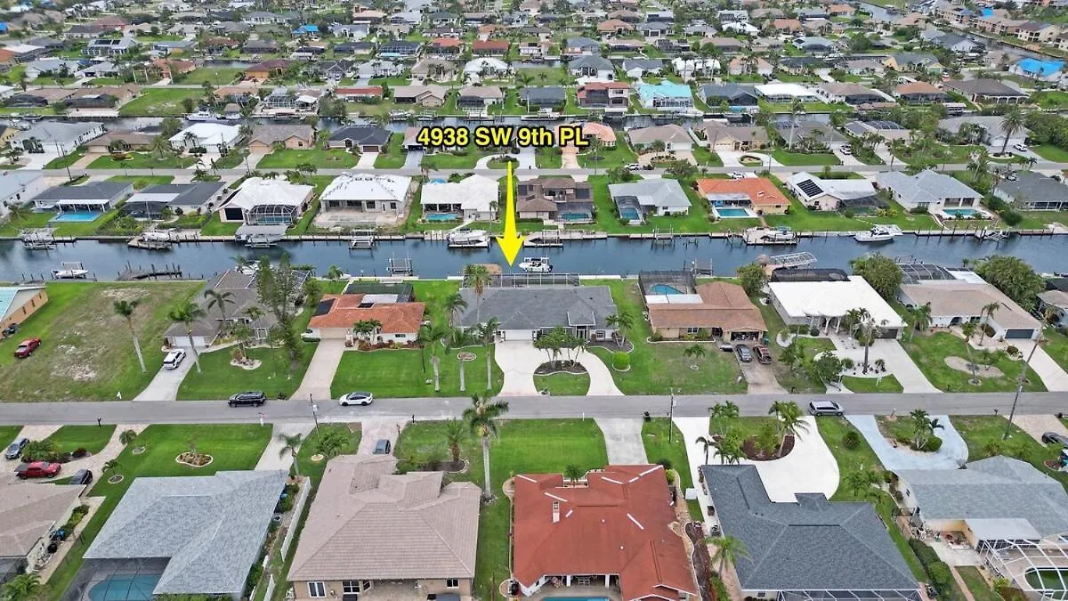 Cape Escape-canalfront, Dock, Gulf Access, Pool, Spa, Lanai, Holiday home Cape Coral