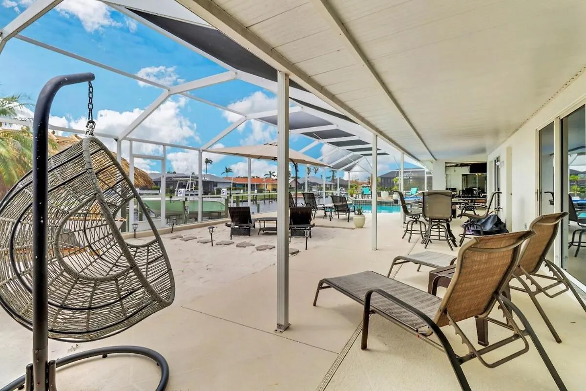 Cape Escape-canalfront, Dock, Gulf Access, Pool, Spa, Lanai, *