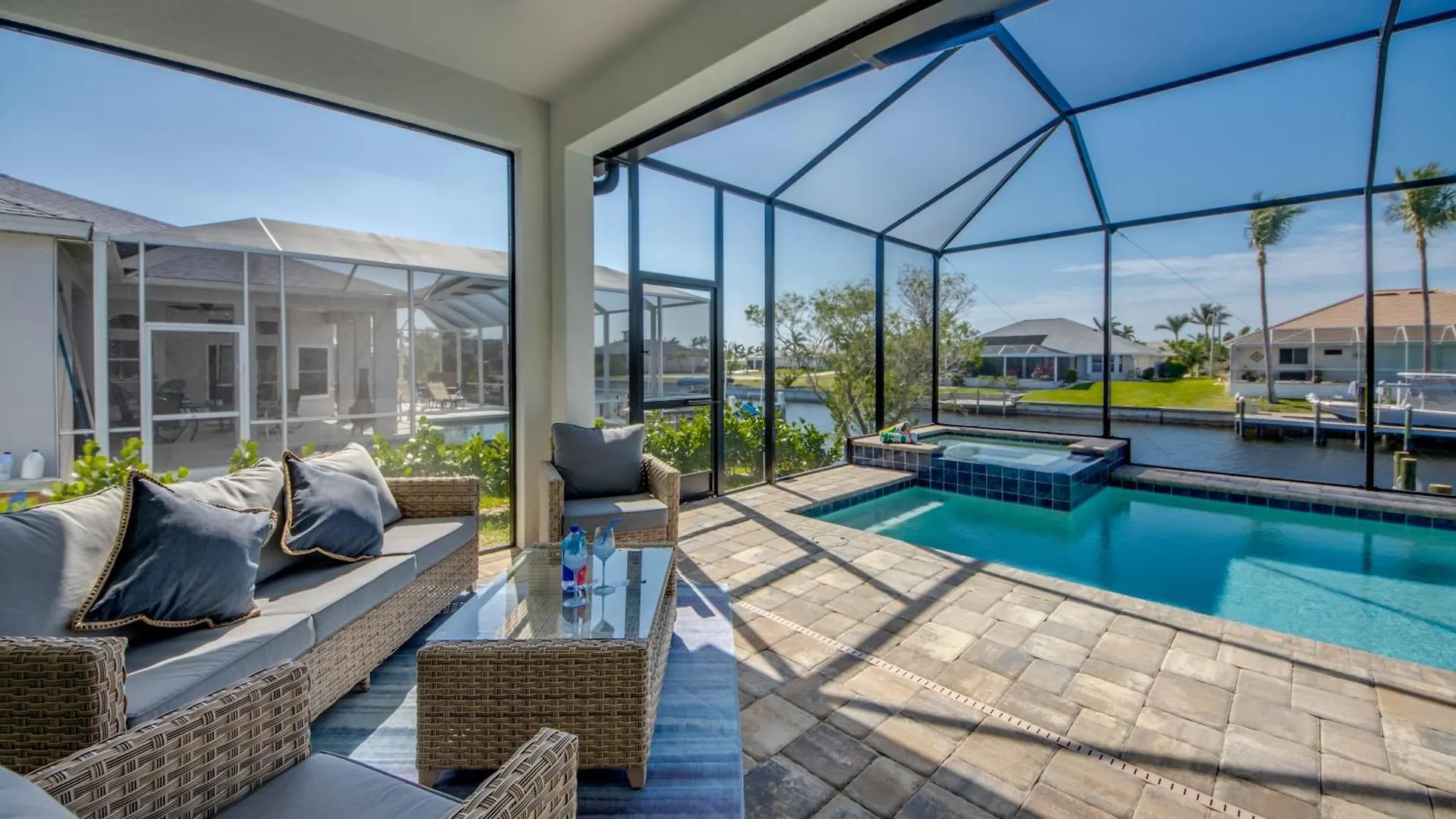 Serenity By Coralvilla - Newly Built On Water Cape Coral