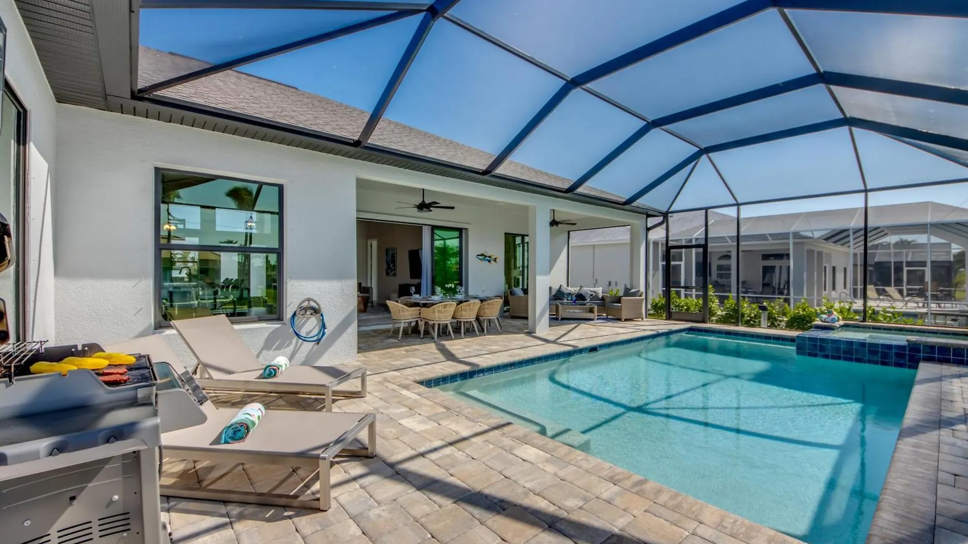 Serenity By Coralvilla - Newly Built On Water Cape Coral