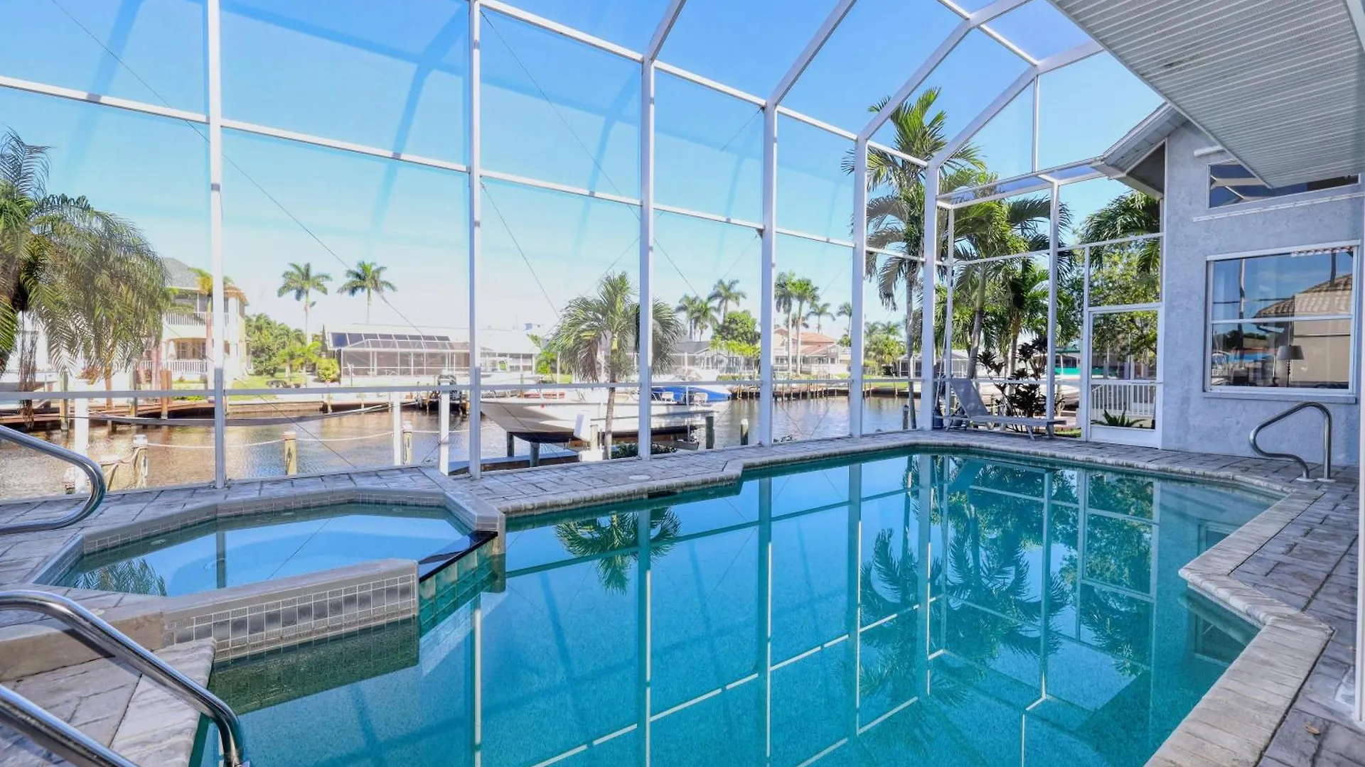 Luxury Waterfront Direct Gulf Access