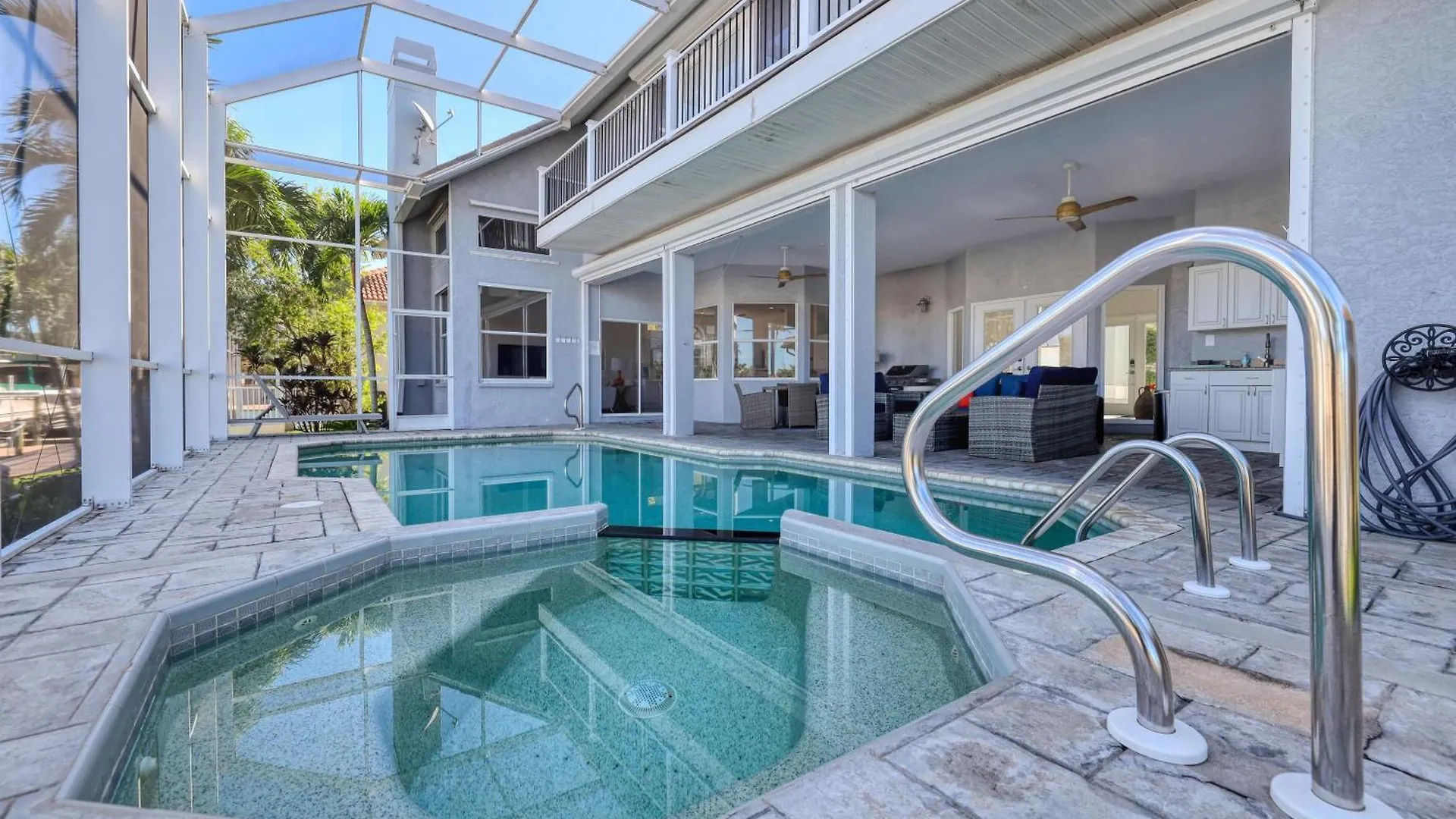 Holiday home Luxury Waterfront Direct Gulf Access Cape Coral