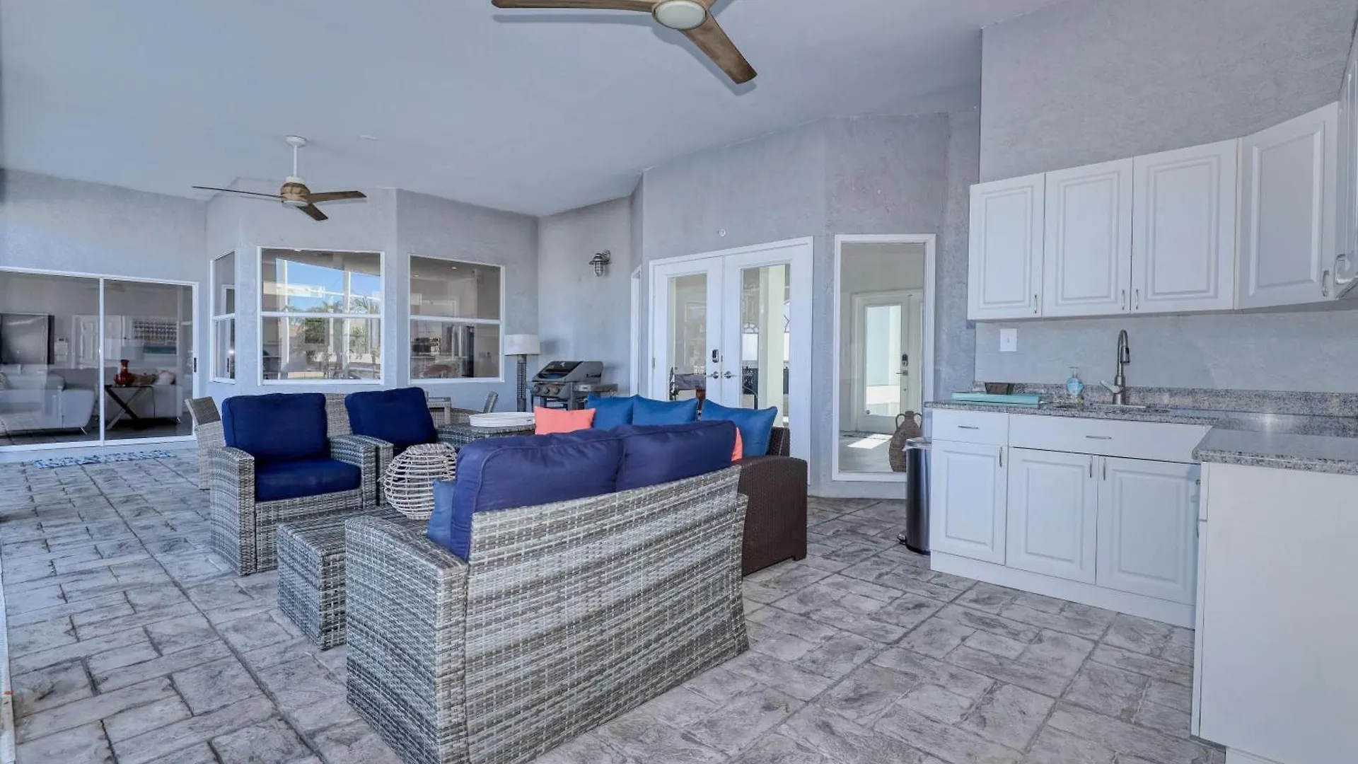 Holiday home Luxury Waterfront Direct Gulf Access