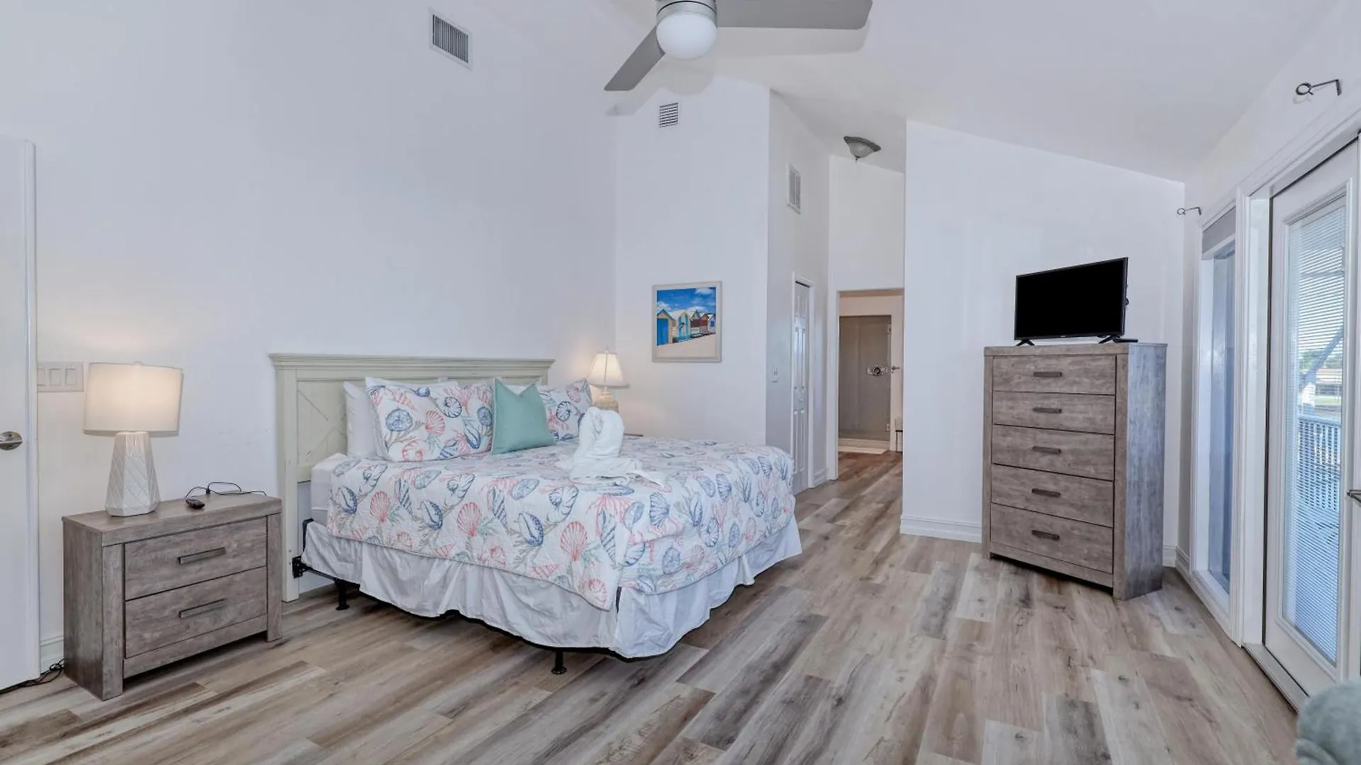 Luxury Waterfront Direct Gulf Access Holiday home Cape Coral