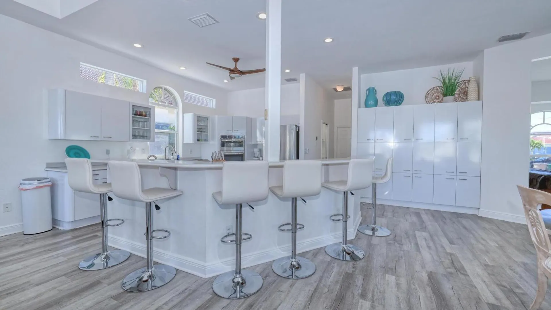 Luxury Waterfront Direct Gulf Access Holiday home