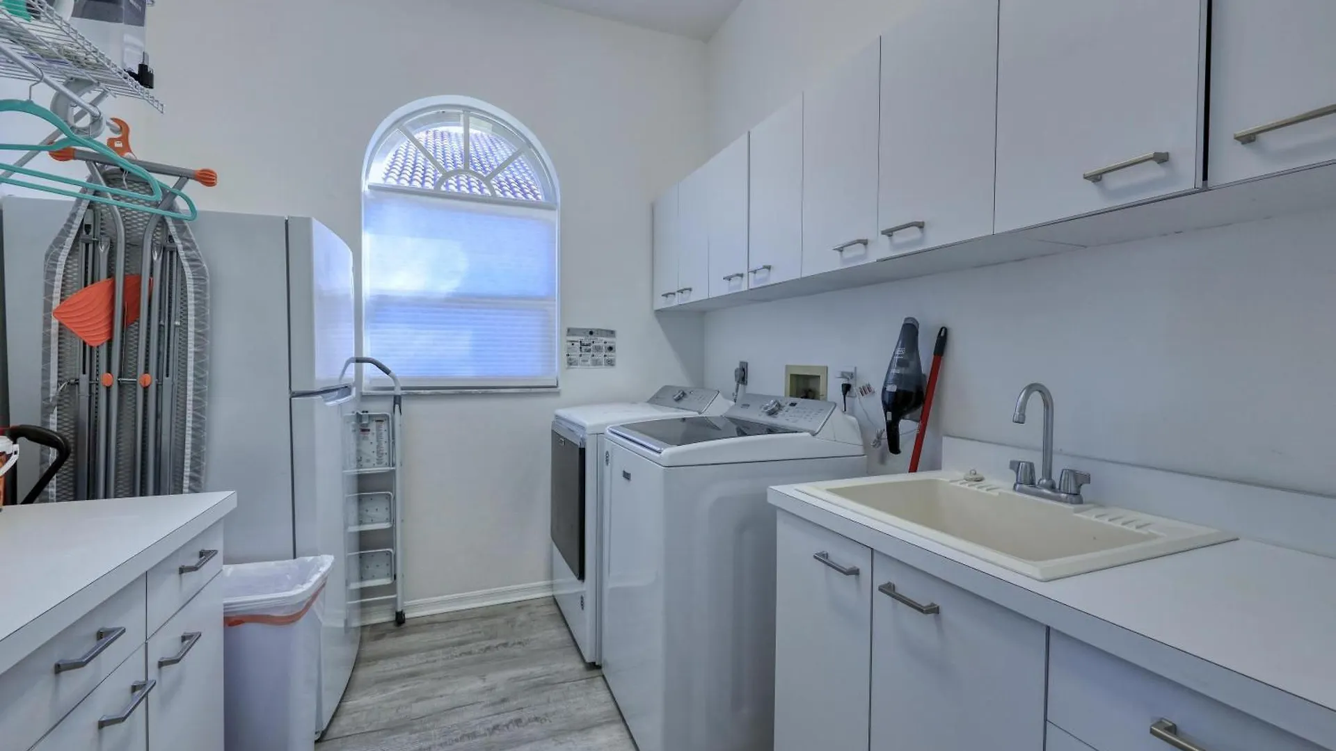 Luxury Waterfront Direct Gulf Access Holiday home Cape Coral