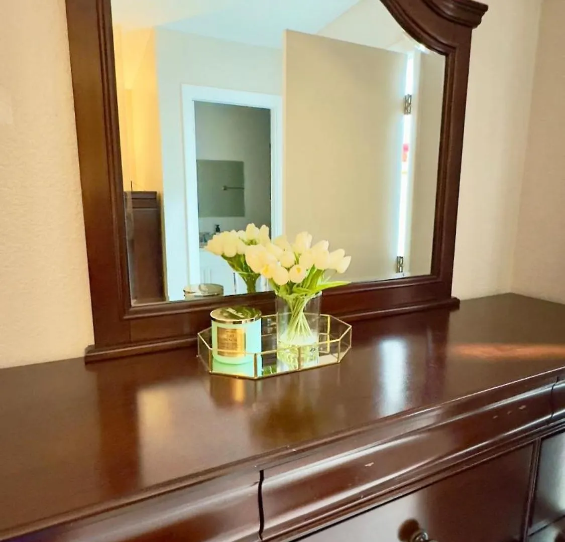 The Downtown Sunshine Getaway * Cape Coral