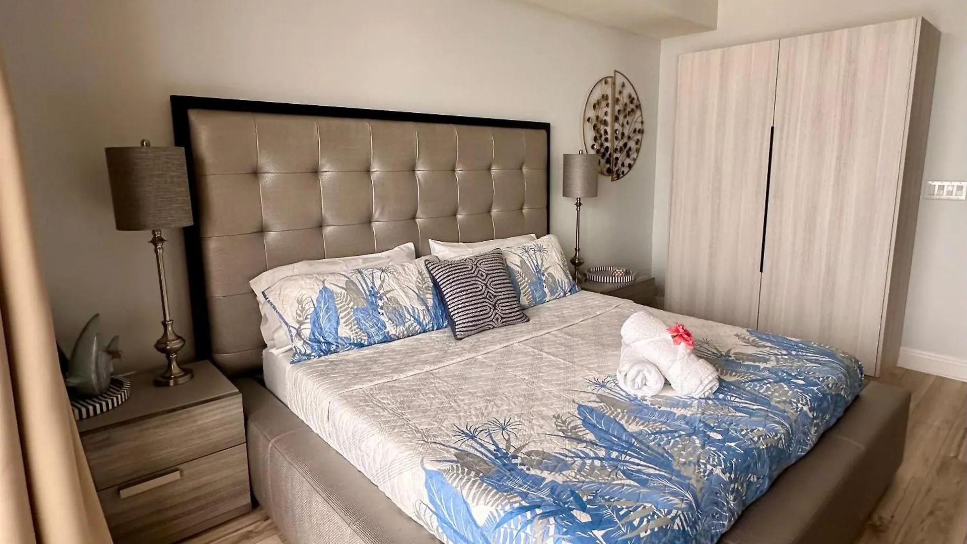Beautiful Marina View Apartment *