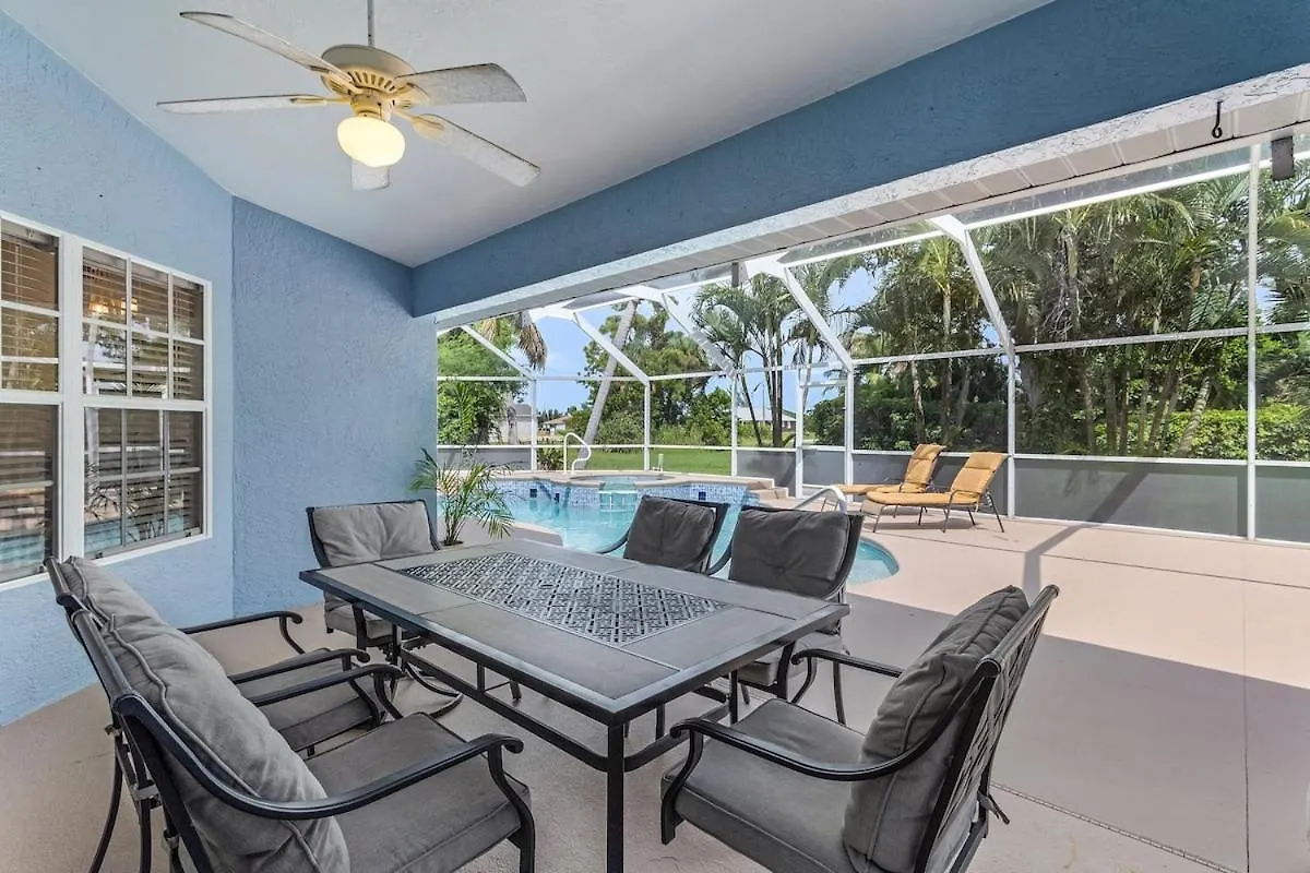 Private Pool With Spa, Game And Golf Course View Villa Cape Coral