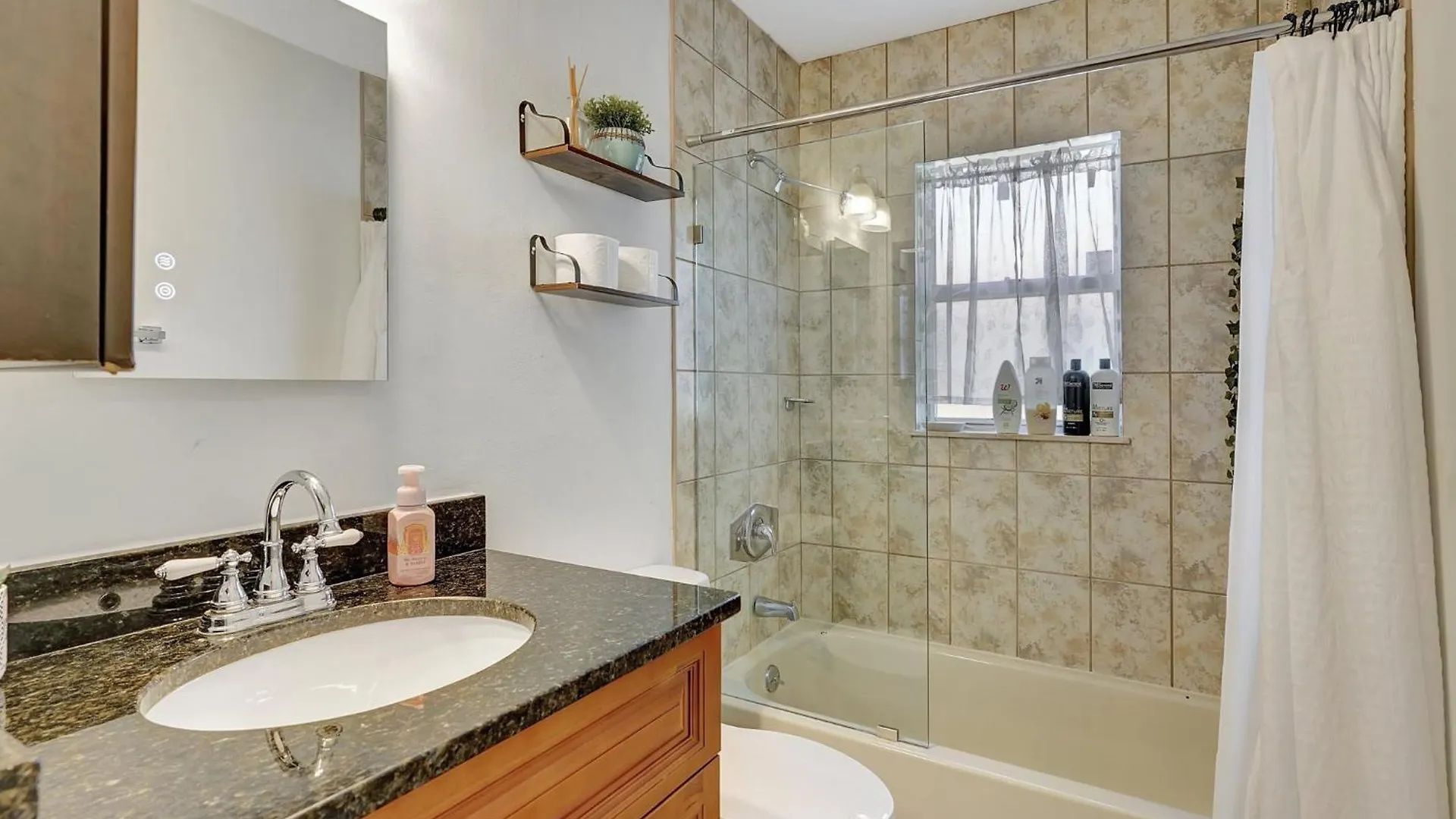 Apartment Coastal Charm Cozy Private In Cape Coral