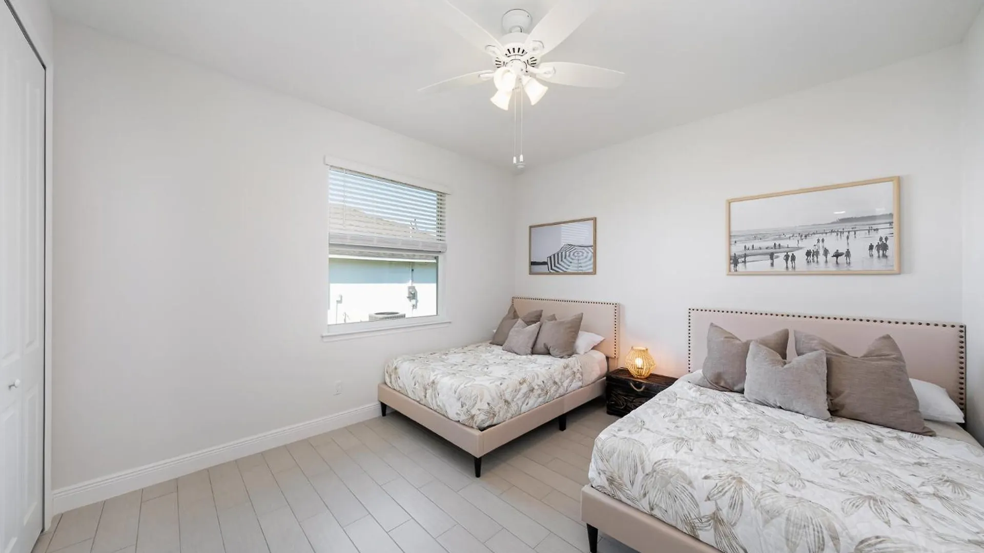 2 King Ensuite Bedrooms, Great Coastal Getaway Cape Coral