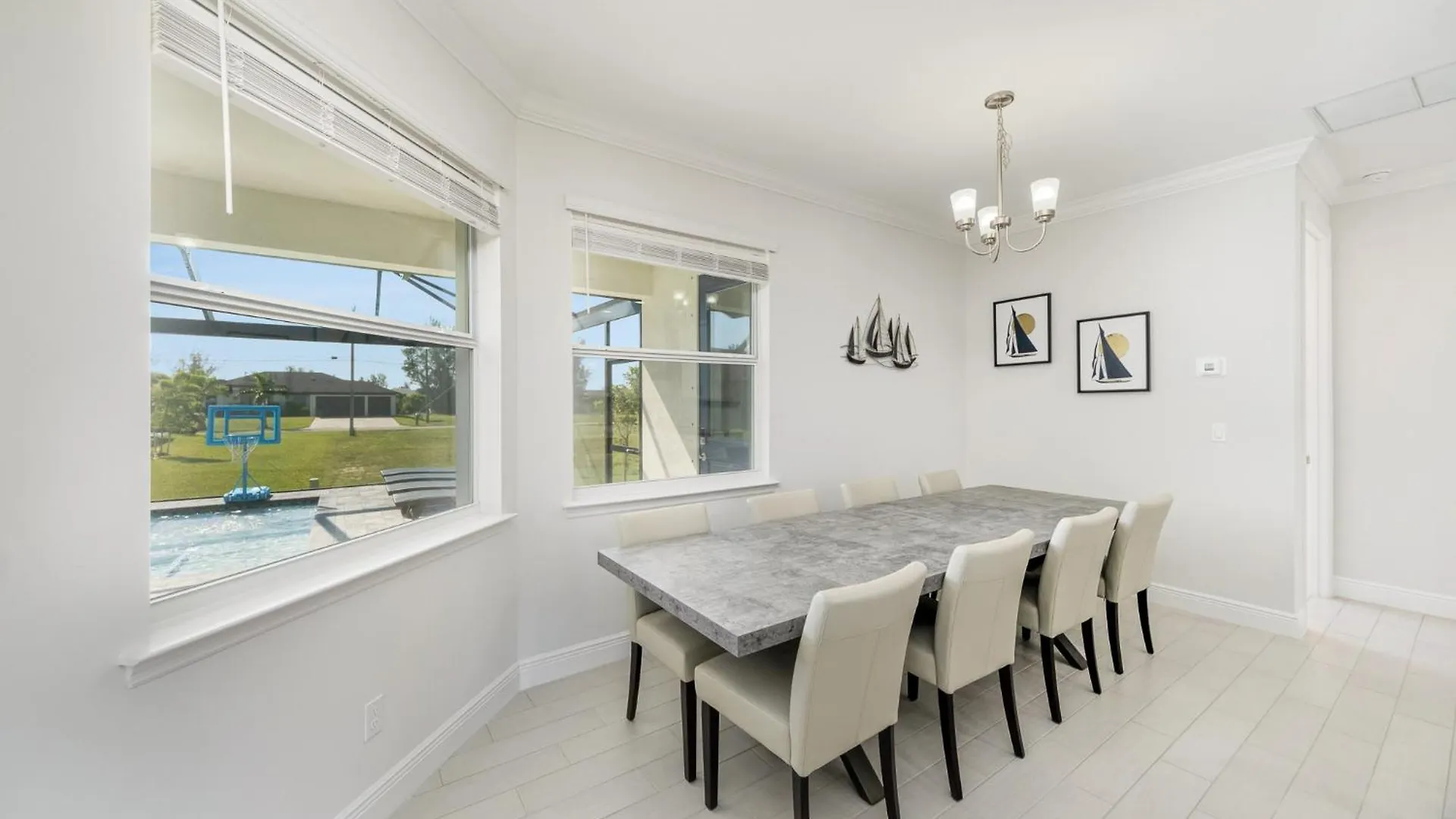 2 King Ensuite Bedrooms, Great Coastal Getaway