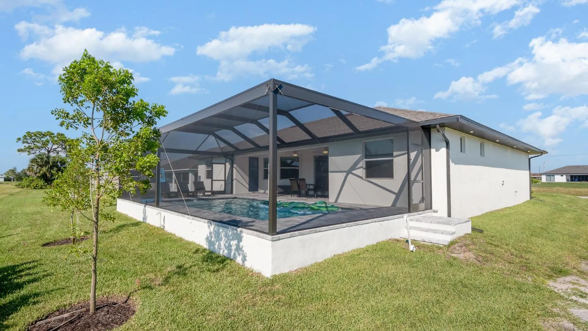 2 King Ensuite Bedrooms, Great Coastal Getaway Villa