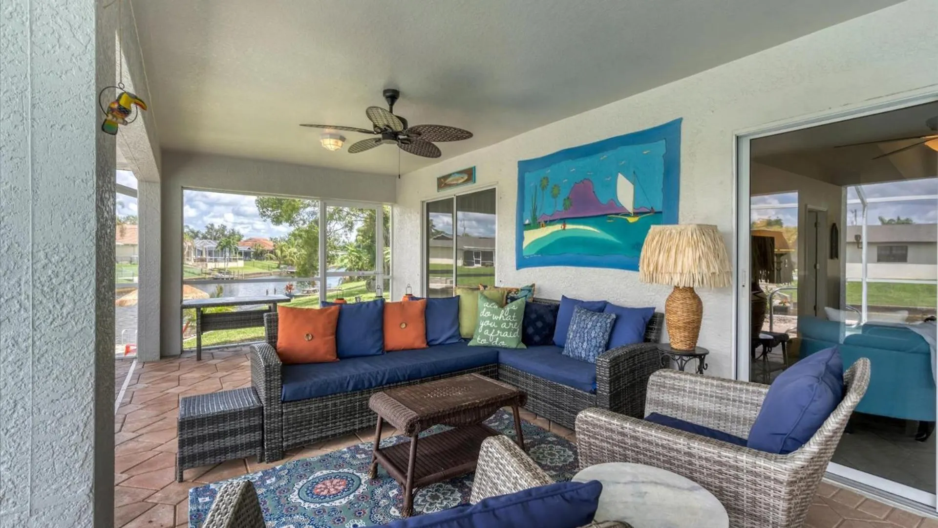 Holiday home Private Pool On Canal 3br *