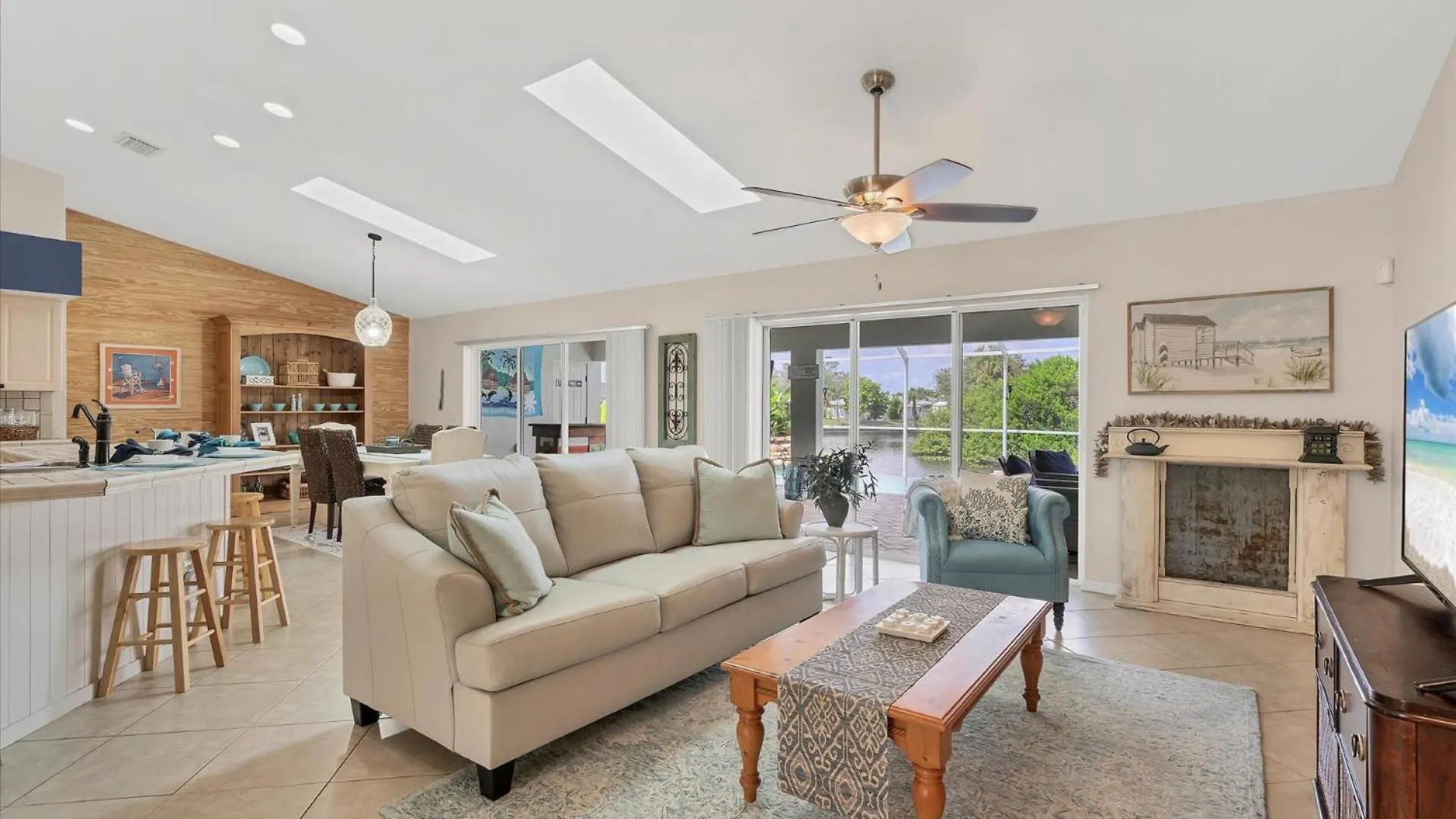 Holiday home Private Pool On Canal 3br Cape Coral