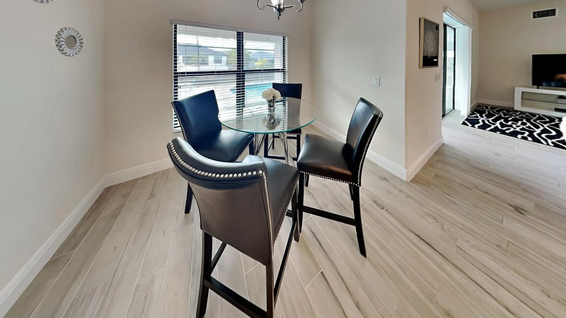 Midpoint Holiday home