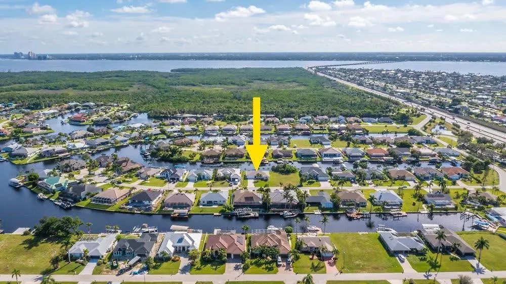 Canal Waterfront Serenity Retreat Holiday home Cape Coral