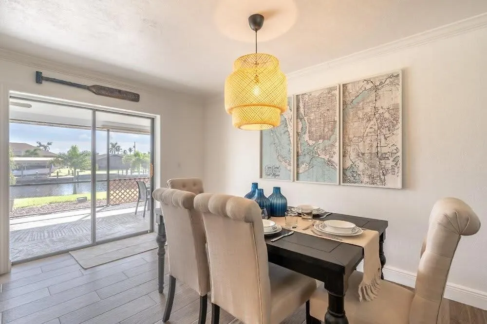 Holiday home Canal Waterfront Serenity Retreat Cape Coral