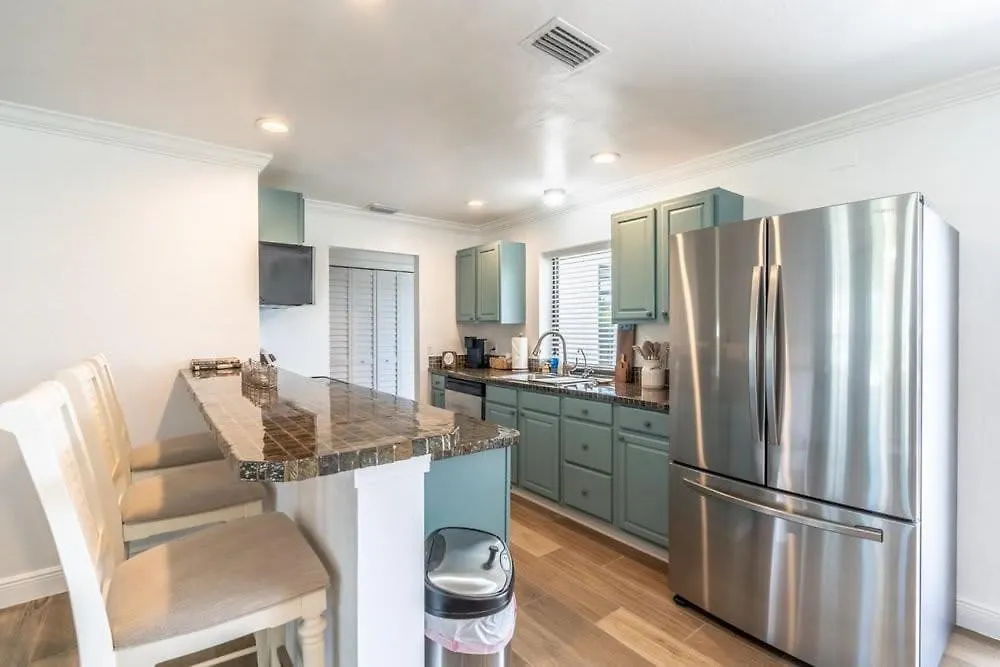 Canal Waterfront Serenity Retreat * Cape Coral