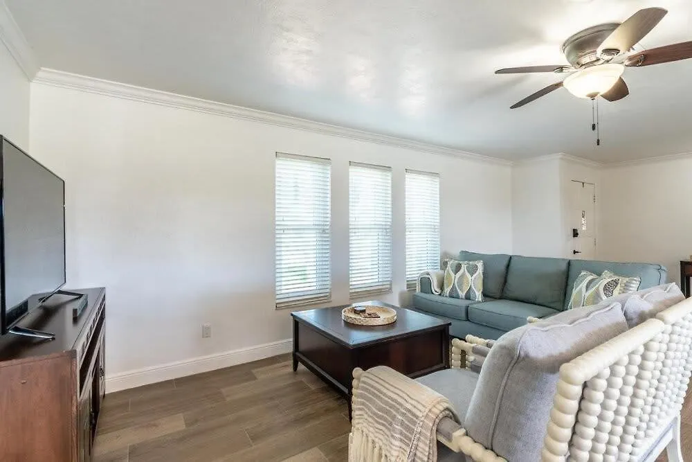 Canal Waterfront Serenity Retreat Cape Coral