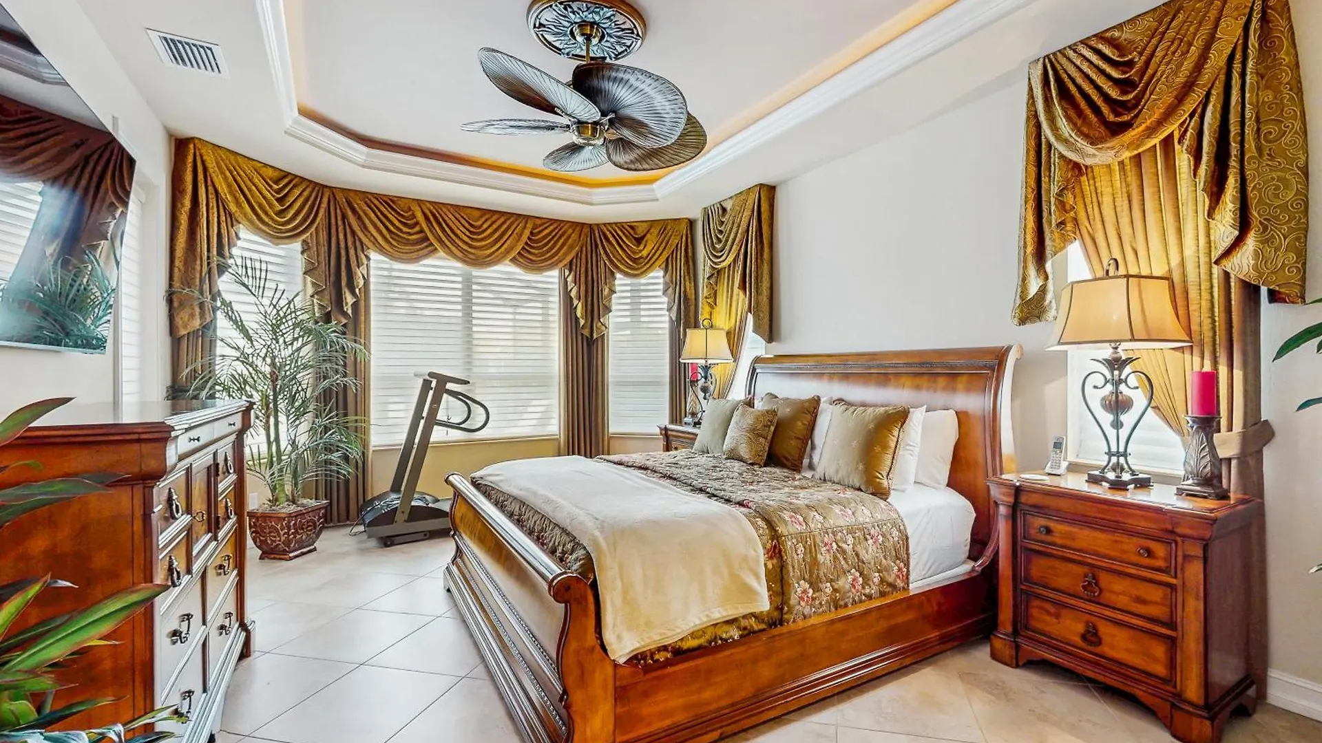 Holiday home Elegance On The Canal Cape Coral