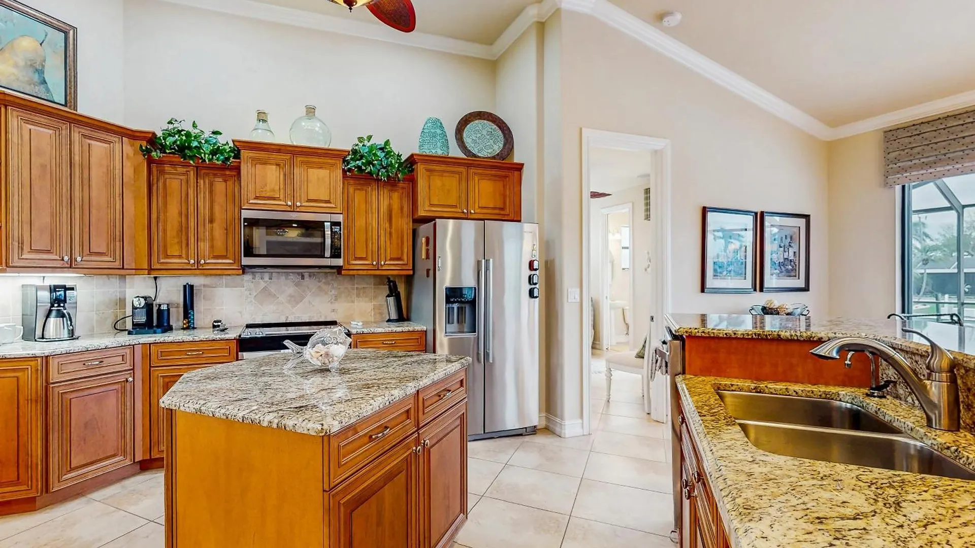Holiday home Elegance On The Canal Cape Coral